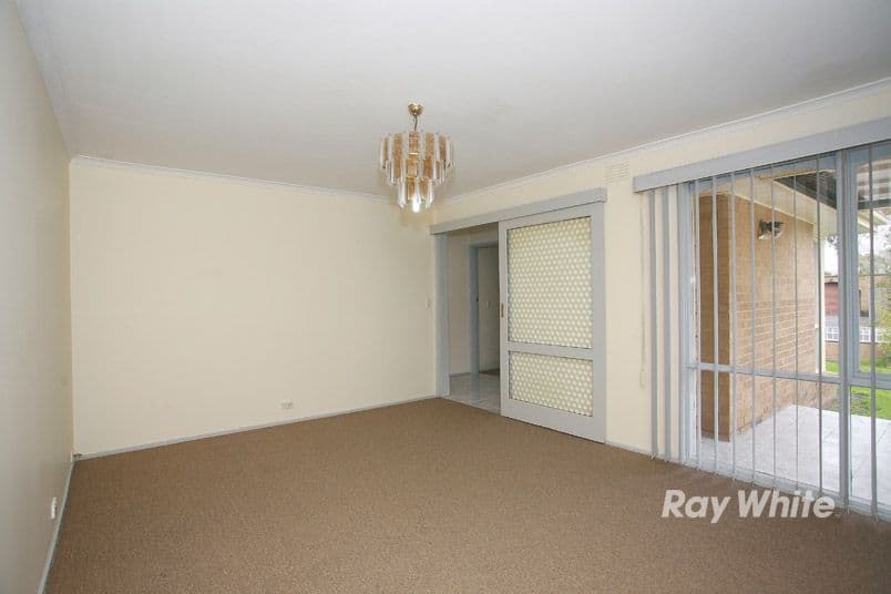 11 Piccadilly Crescent, KEYSBOROUGH VIC 3173, Keysborough - Thumbnail 4