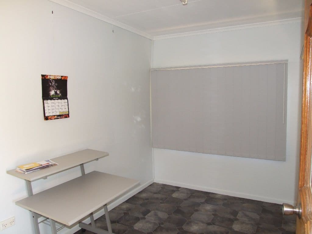 116 Galah Street, LONGREACH QLD 4730, Longreach - Thumbnail 5