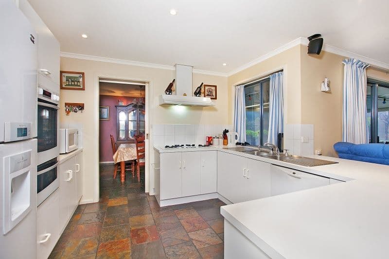 13 Oakhill Crescent, MORPHETT VALE SA 5162, Morphett Vale - Thumbnail 2