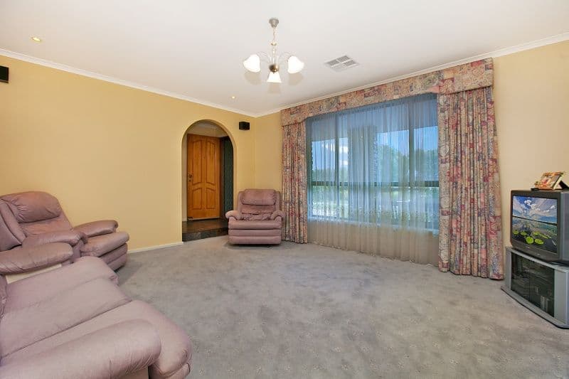 13 Oakhill Crescent, MORPHETT VALE SA 5162, Morphett Vale - Thumbnail 5