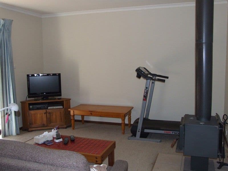 28 Burleigh Road, MELTON VIC 3337, Melton - Thumbnail 5