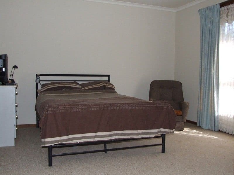 28 Burleigh Road, MELTON VIC 3337, Melton - Thumbnail 8