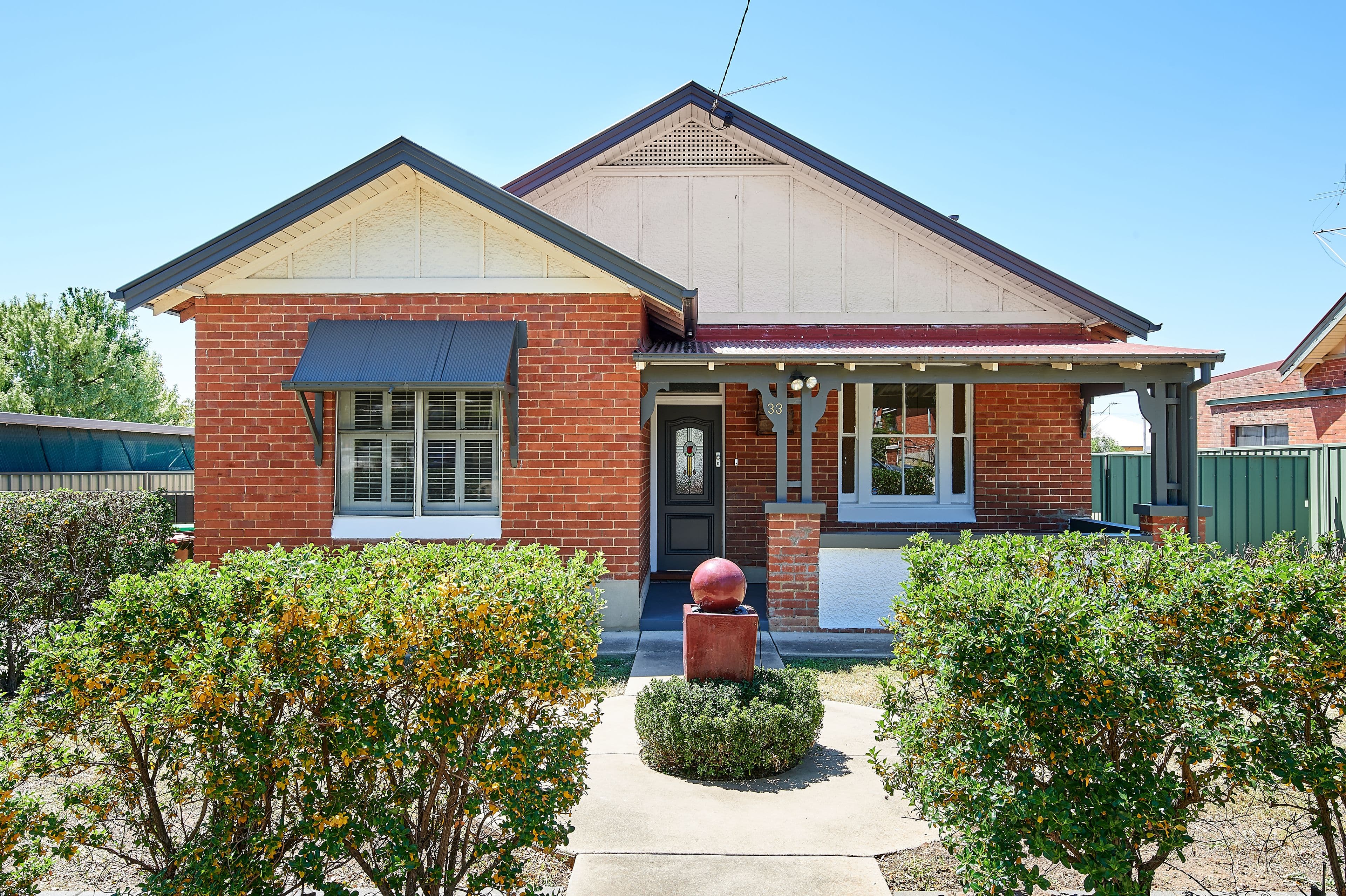 33 Gormly Avenue, Wagga Wagga - Image 1