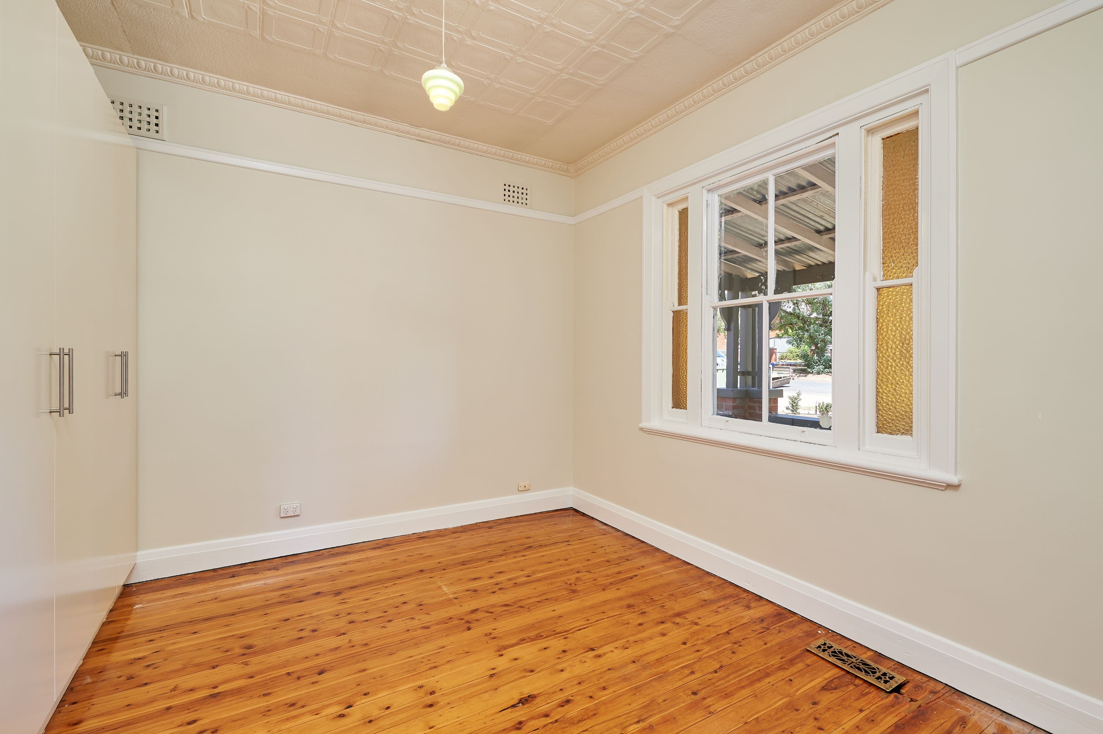 33 Gormly Avenue, Wagga Wagga - Thumbnail 6
