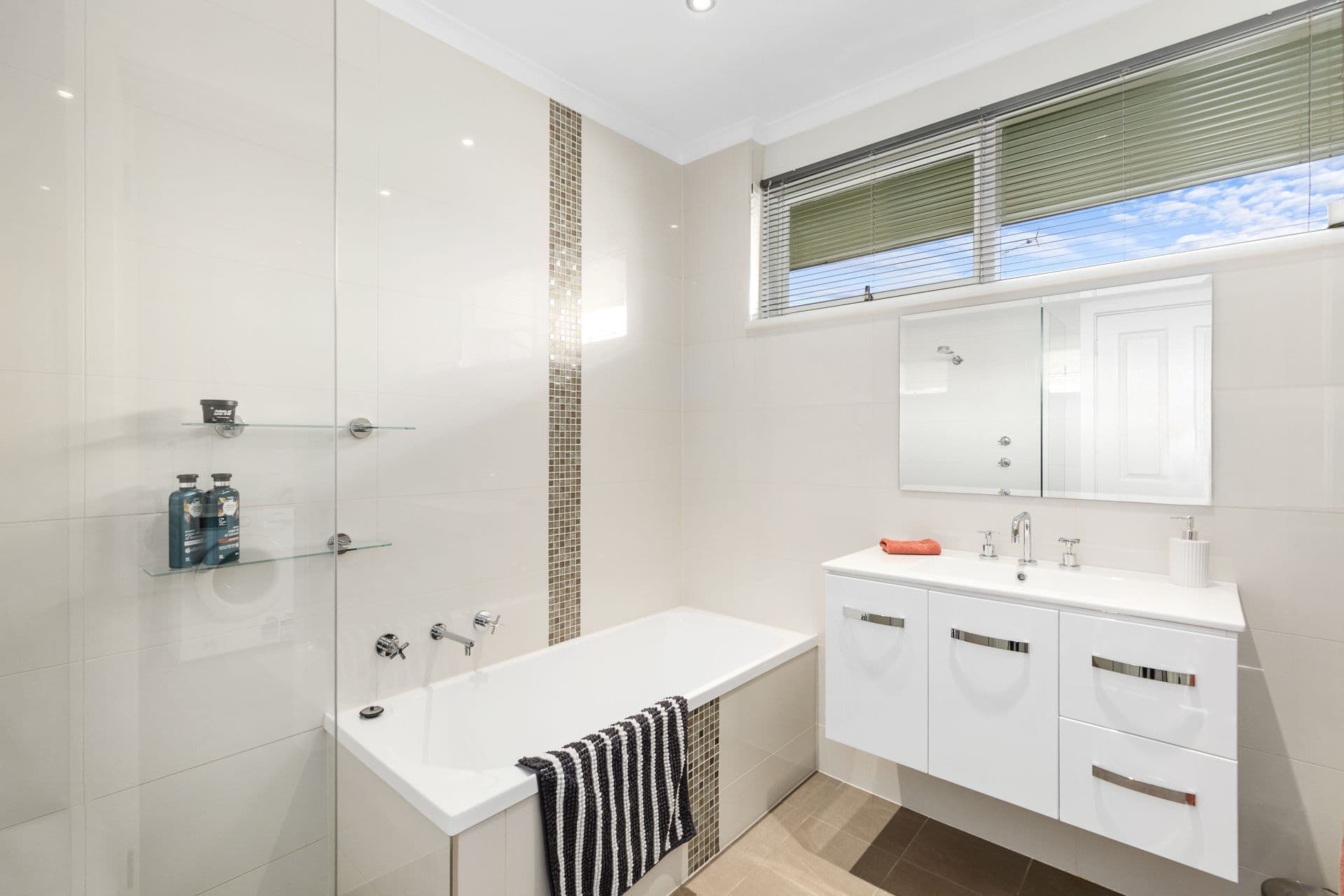 20 Gardiner Terrace, Mount Gambier SA 5290, Mount Gambier - Thumbnail 8