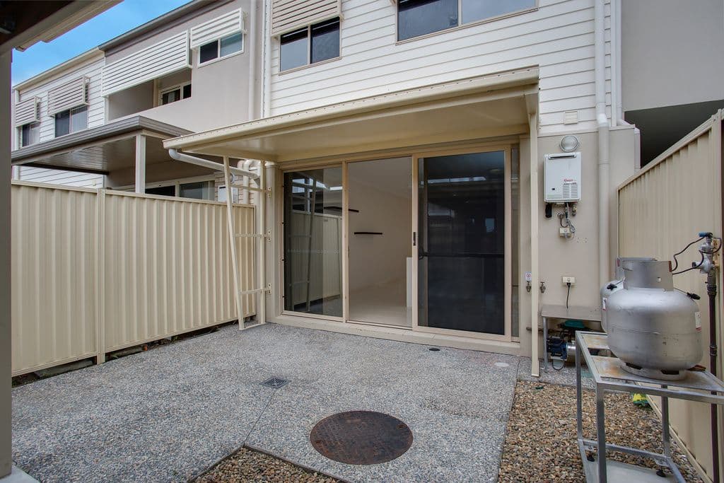 43 South Bay Drive, Varsity Lakes QLD 4227, Varsity Lakes - Thumbnail 6