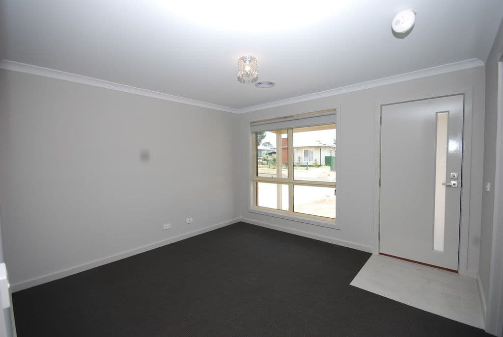78a Marigold Street, Wendouree VIC 3355, Wendouree - Thumbnail 2