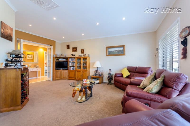 11 Lipson Reach Road, Gulfview Heights SA 5096, Gulfview Heights - Thumbnail 5
