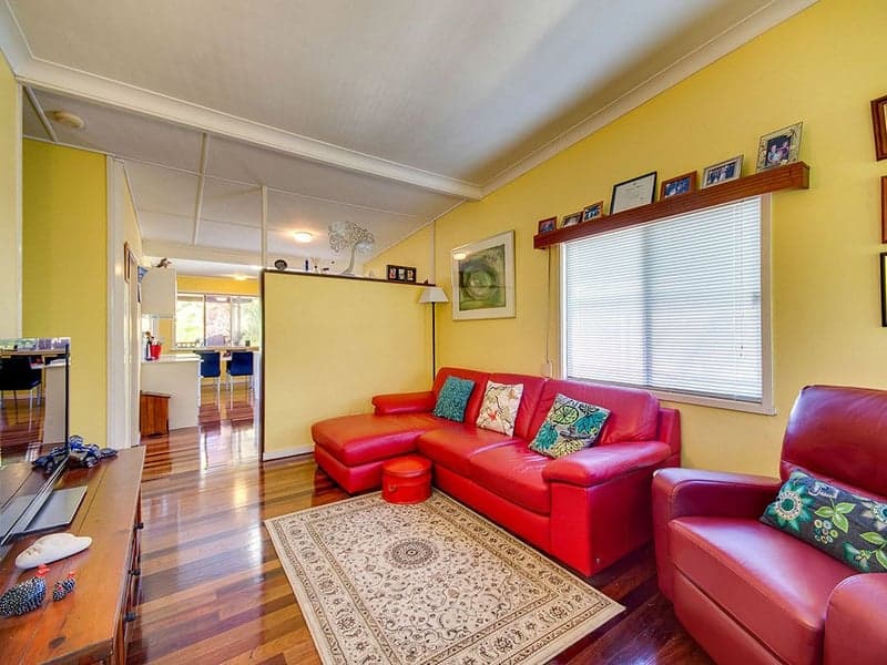 21 Alwyn Street, Stafford Heights - Thumbnail 2