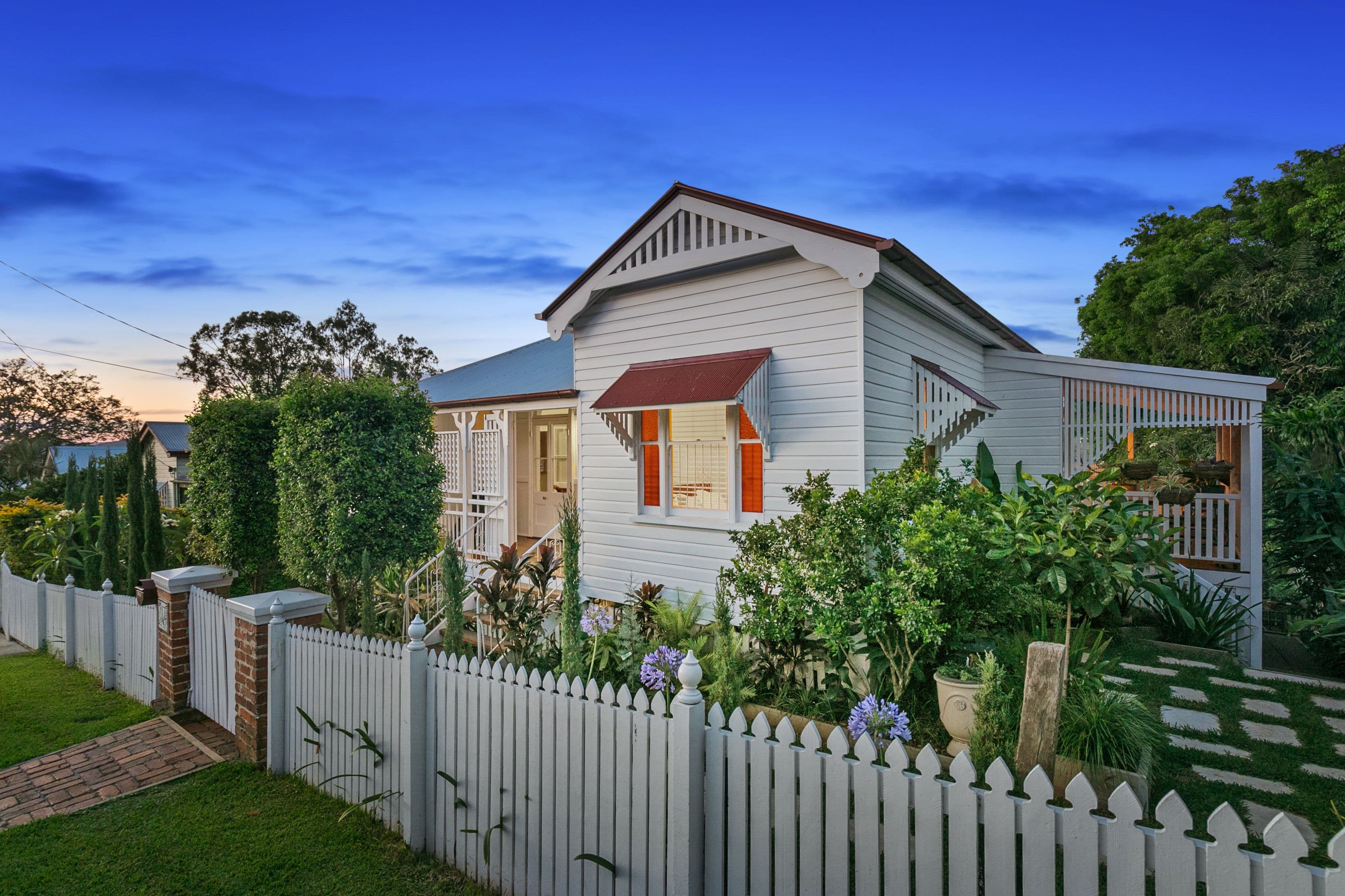 17 Kintore Street, Annerley QLD 4103, Annerley - Image 1