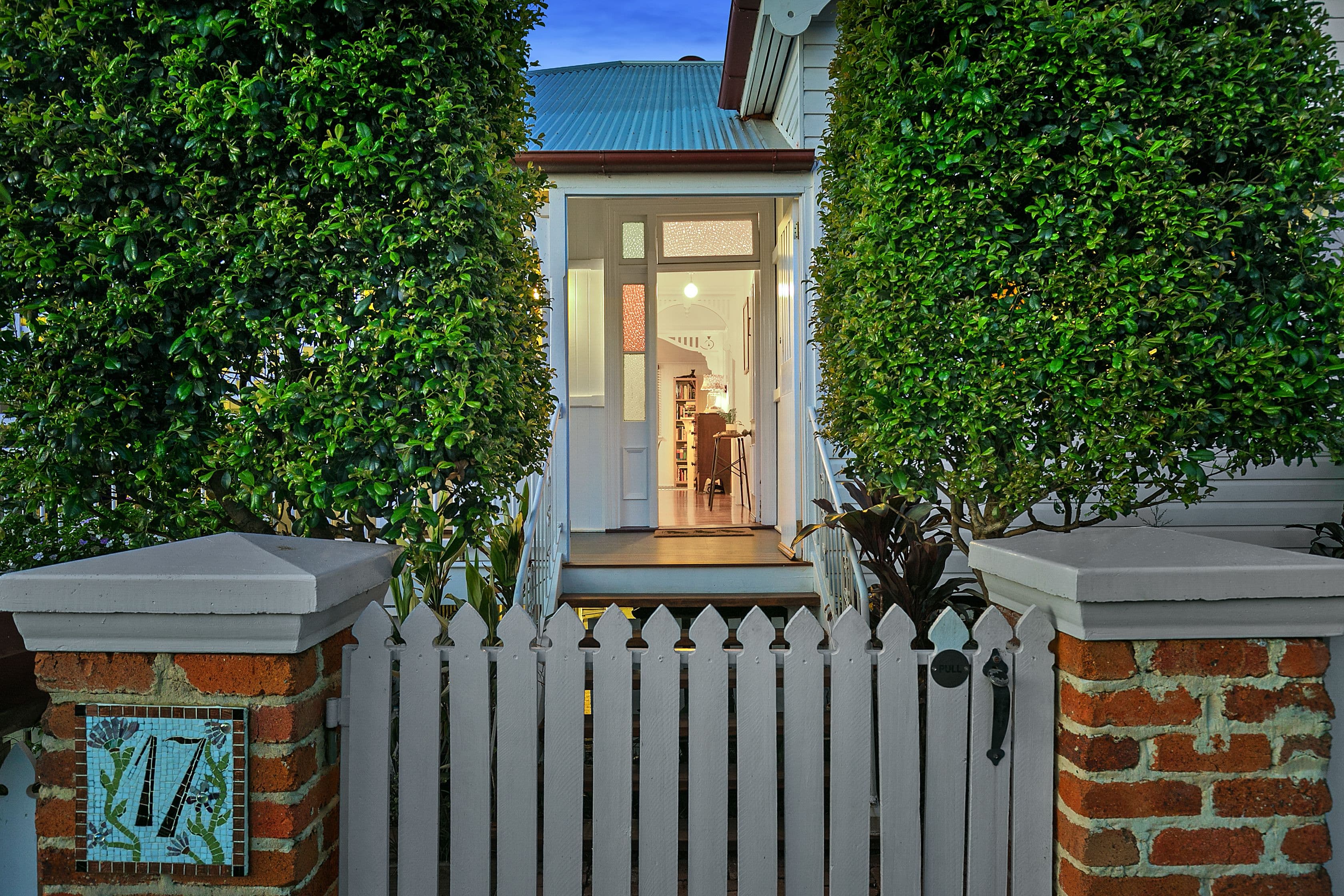 17 Kintore Street, Annerley QLD 4103, Annerley - Thumbnail 2