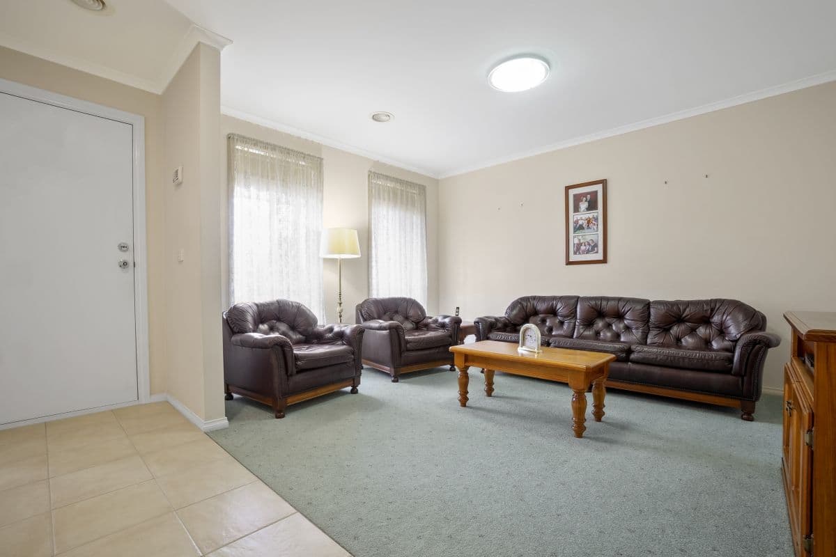 17 Pelham Crescent, Wyndham Vale VIC 3024, Wyndham Vale - Thumbnail 3