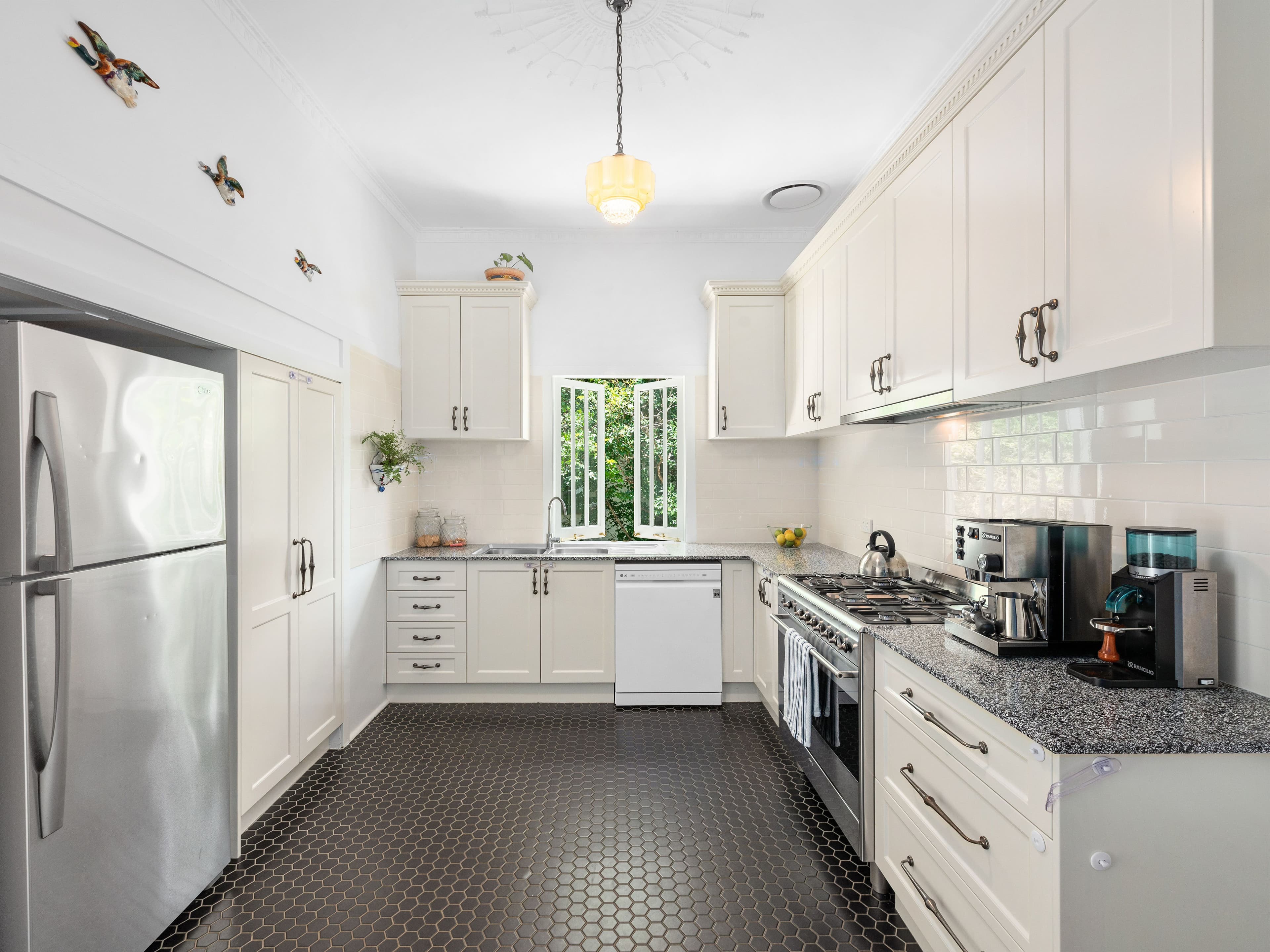 19 Grant Street, Ashgrove QLD 4060, Ashgrove - Thumbnail 5