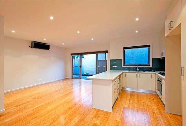 20 Marshall Drive, RESERVOIR VIC 3073, Reservoir - Thumbnail 2