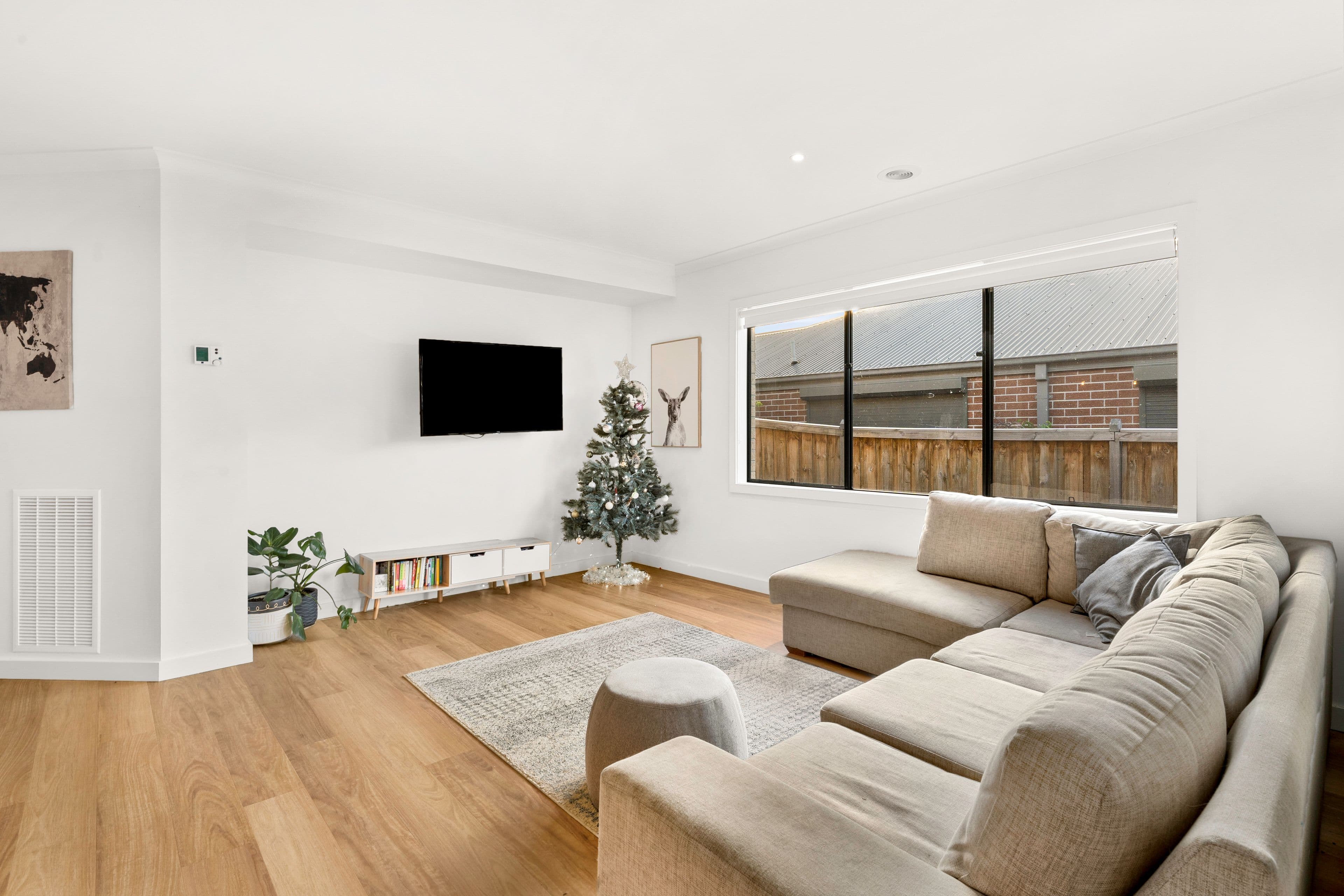 39 Barley Crescent, Clyde North VIC 3978, Clyde North - Thumbnail 5