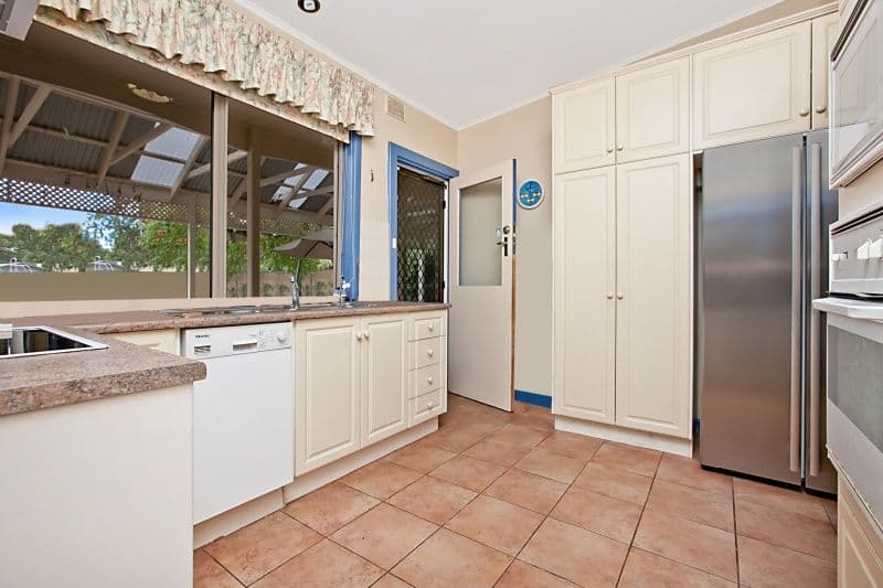 9 River Valley Drive, WINDSOR GARDENS SA 5087, Windsor Gardens - Thumbnail 2