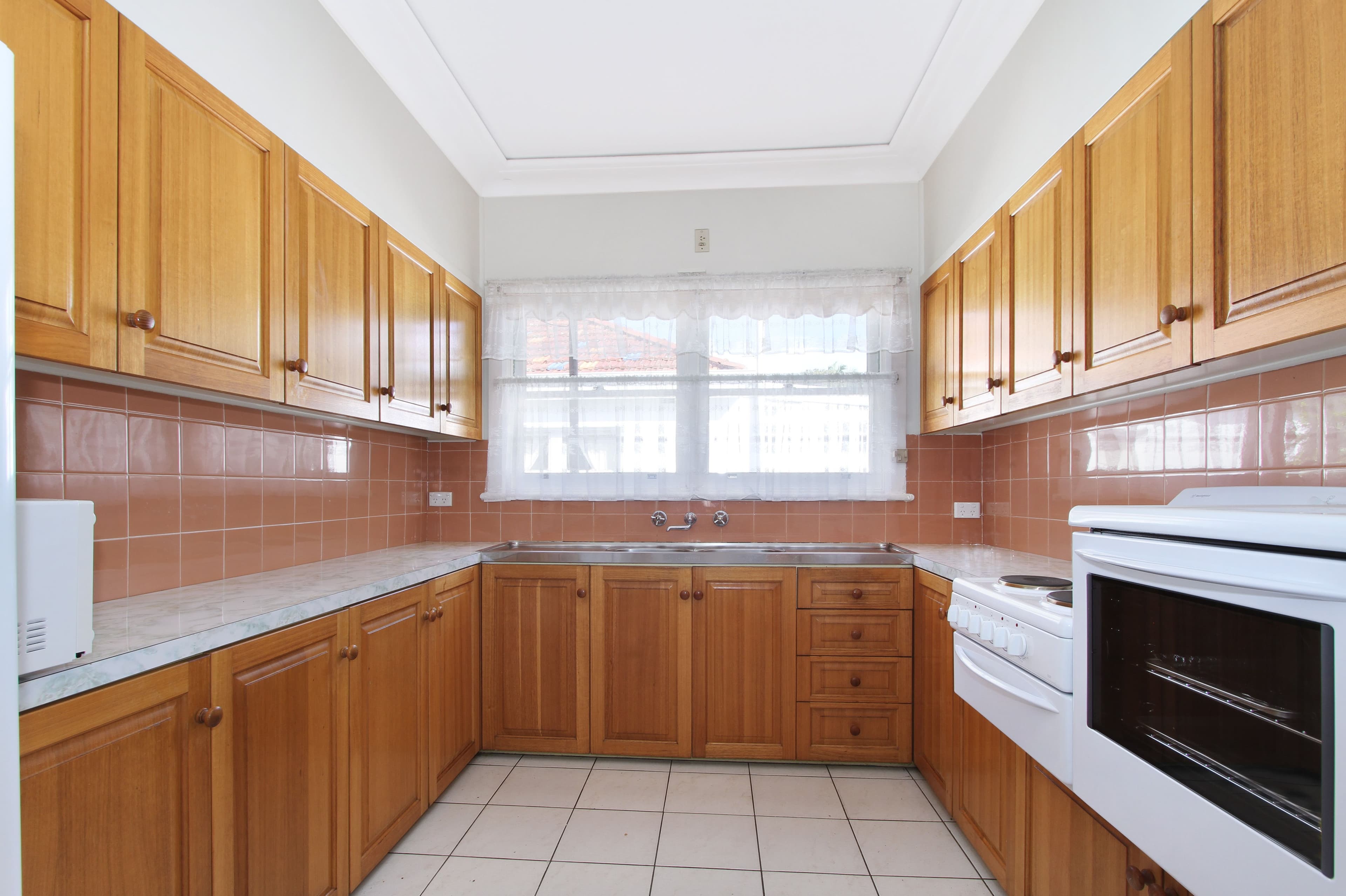 4 Dumfries Avenue, Mount Ousley - Thumbnail 2