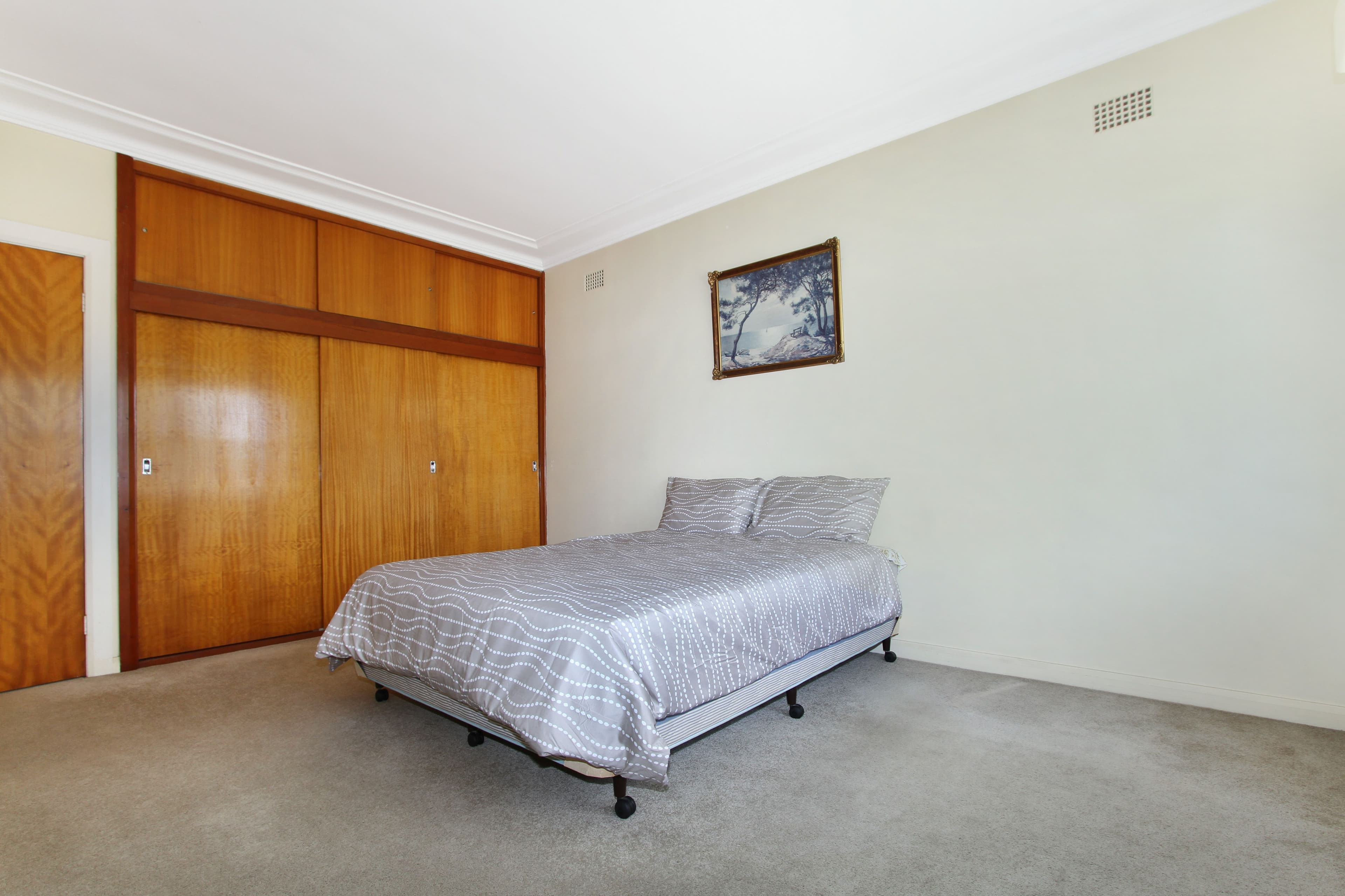 4 Dumfries Avenue, Mount Ousley - Thumbnail 5