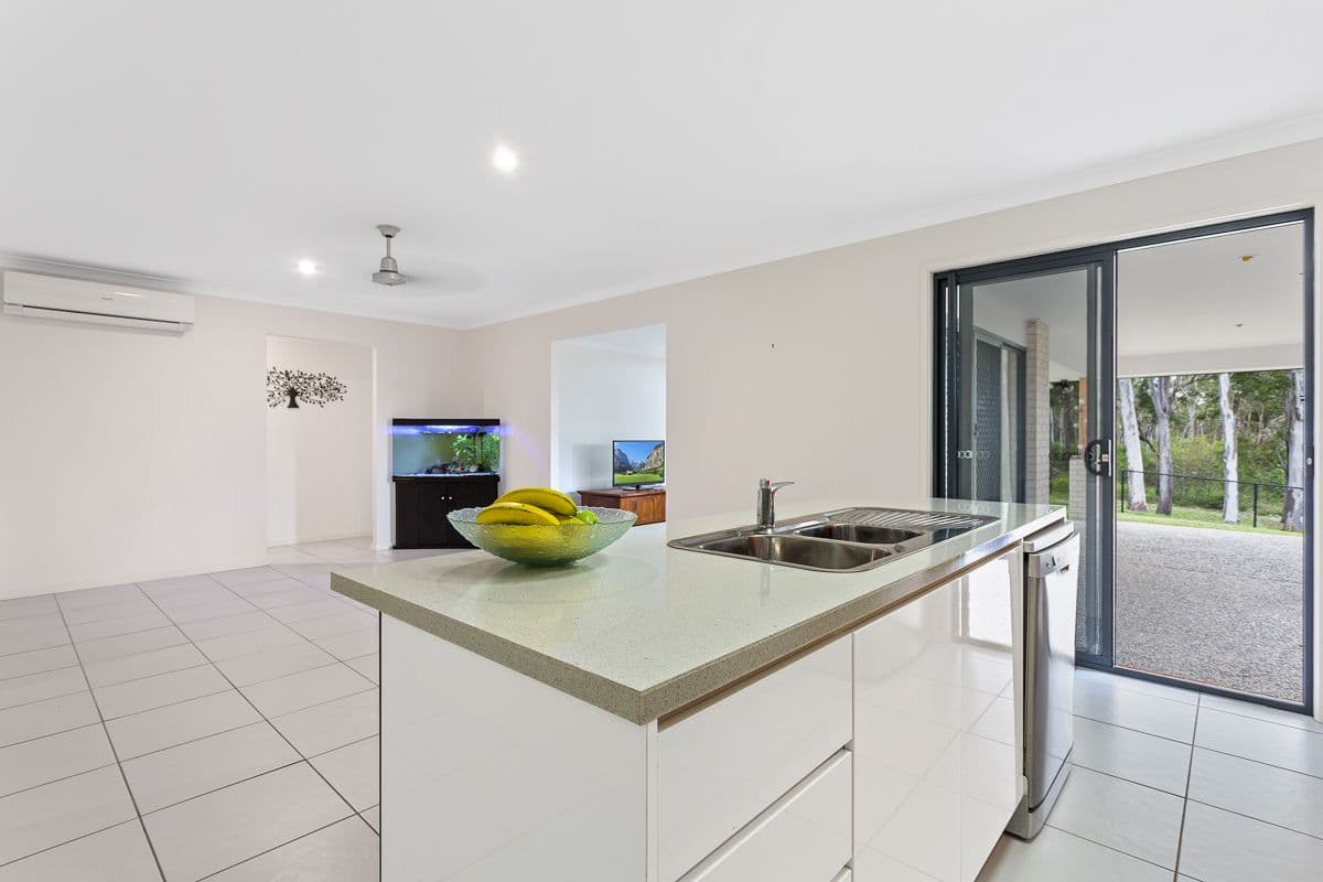 31 Pademelon Circuit, North Lakes QLD 4509, North Lakes - Thumbnail 5