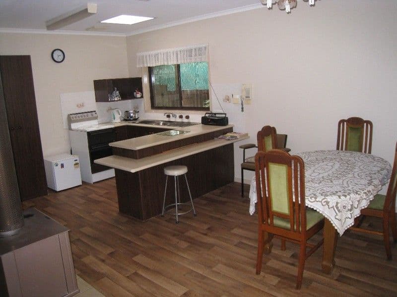 523 St Michael Street, DENILIQUIN NSW 2710, Deniliquin - Thumbnail 3