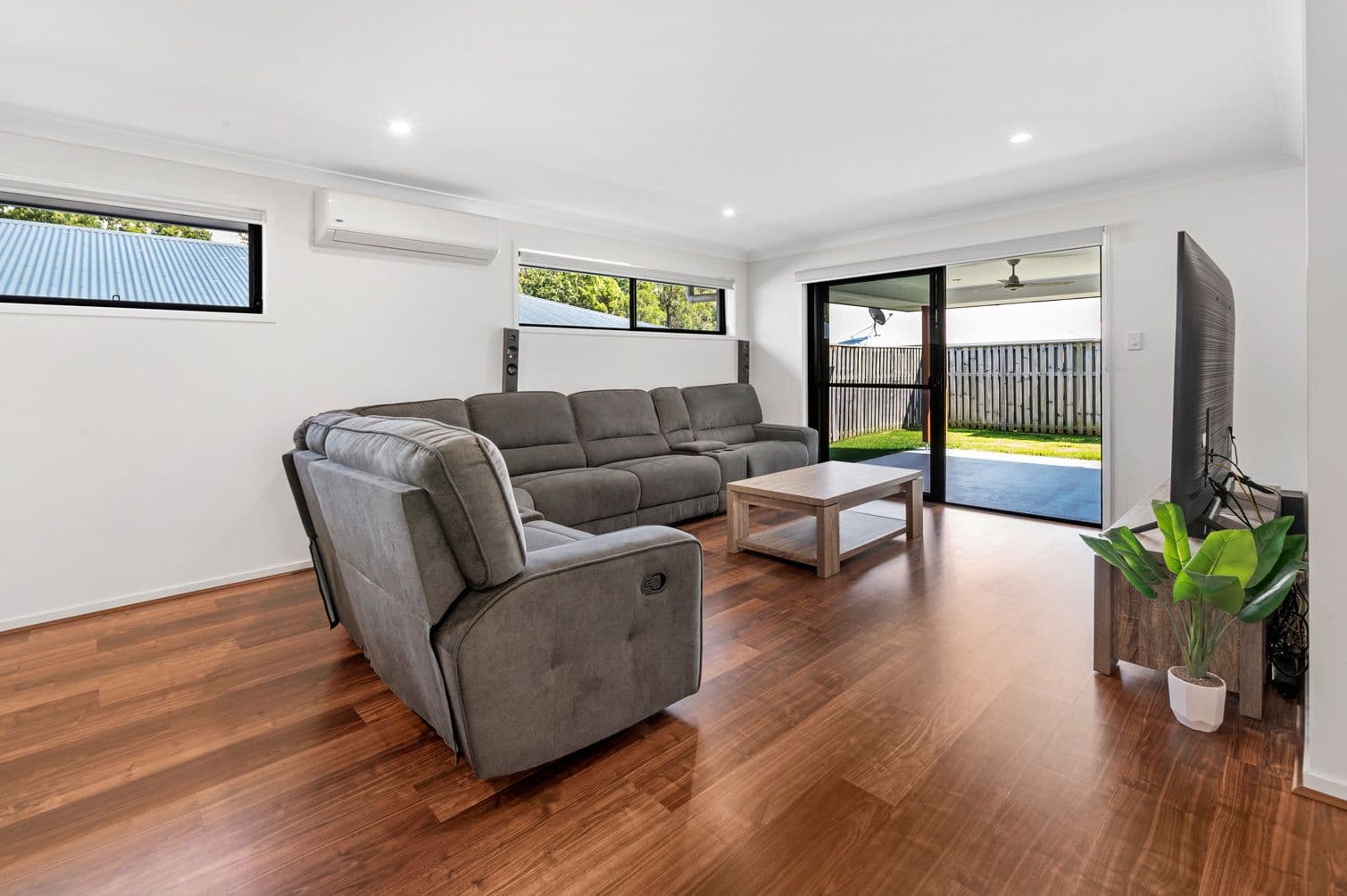 4 Sibley Street, Pimpama QLD 4209, Pimpama - Thumbnail 5