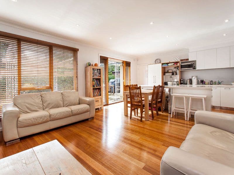 11 Jennifer Street, CHELTENHAM VIC 3192, Cheltenham - Thumbnail 2
