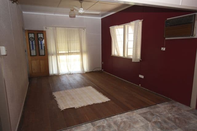 2 Kroombit Street, BILOELA QLD 4715, Biloela - Thumbnail 2