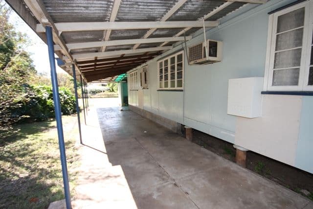 2 Kroombit Street, BILOELA QLD 4715, Biloela - Thumbnail 3