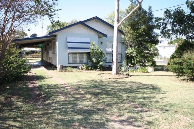2 Kroombit Street, BILOELA QLD 4715, Biloela - Thumbnail 4