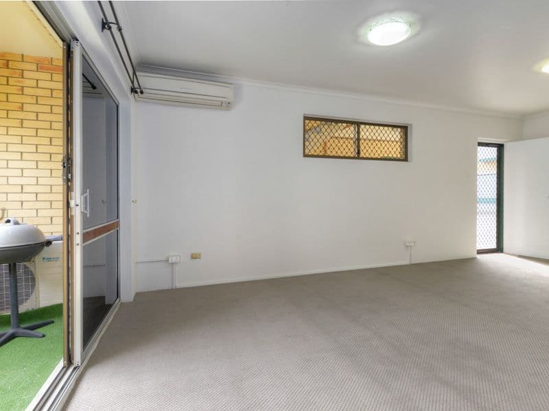 9 Kedron Street, WOOLOOWIN QLD 4030, Wooloowin - Thumbnail 3