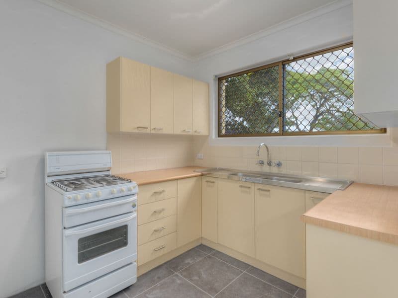 9 Kedron Street, WOOLOOWIN QLD 4030, Wooloowin - Thumbnail 4