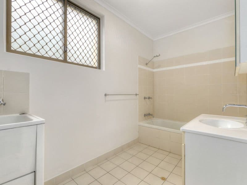 9 Kedron Street, WOOLOOWIN QLD 4030, Wooloowin - Thumbnail 6