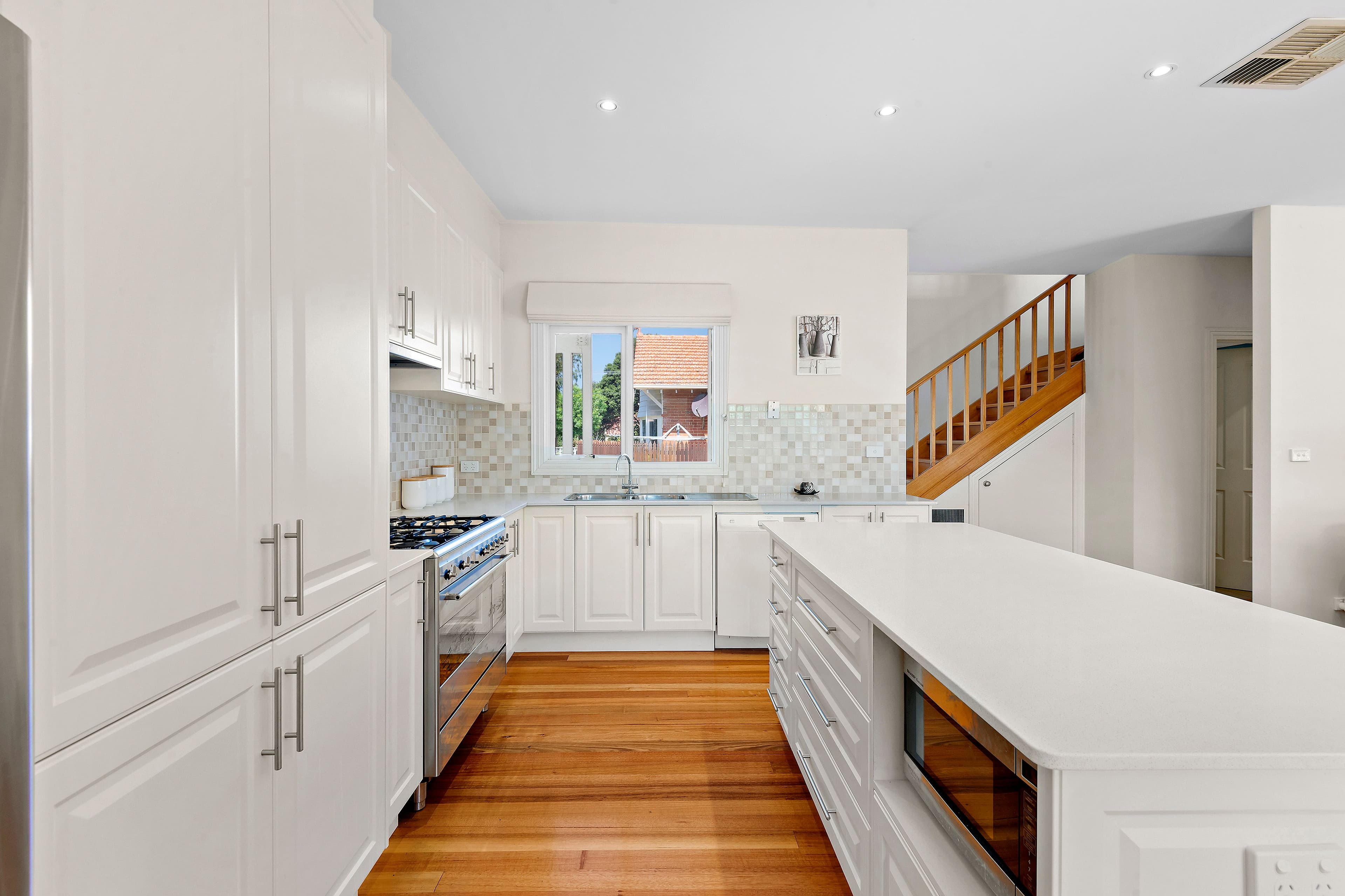 107 Willesden Road, Hughesdale VIC 3166, Hughesdale - Thumbnail 4