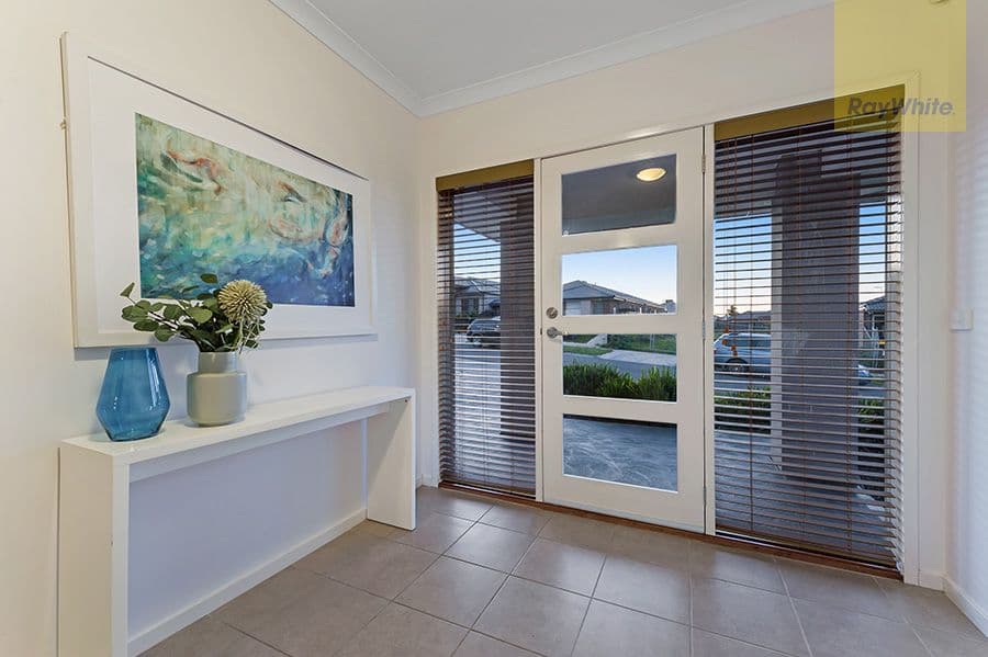 9 Euphoria Street, Craigieburn VIC 3064, Craigieburn - Thumbnail 2