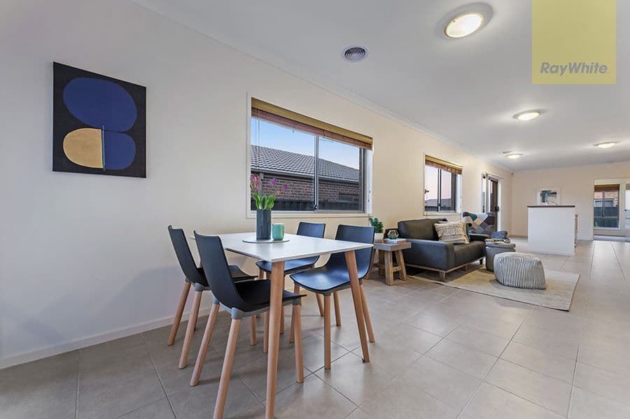 9 Euphoria Street, Craigieburn VIC 3064, Craigieburn - Thumbnail 4
