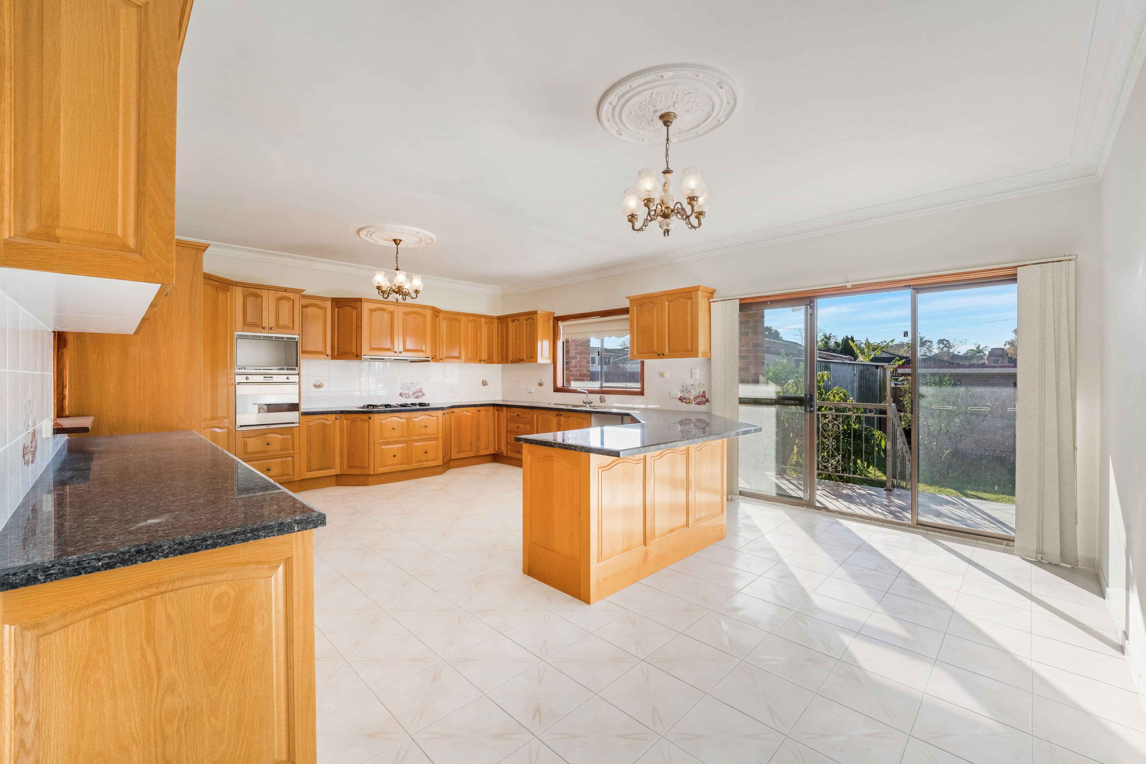 21 Hayman Avenue, Hinchinbrook NSW 2168, Hinchinbrook - Thumbnail 8