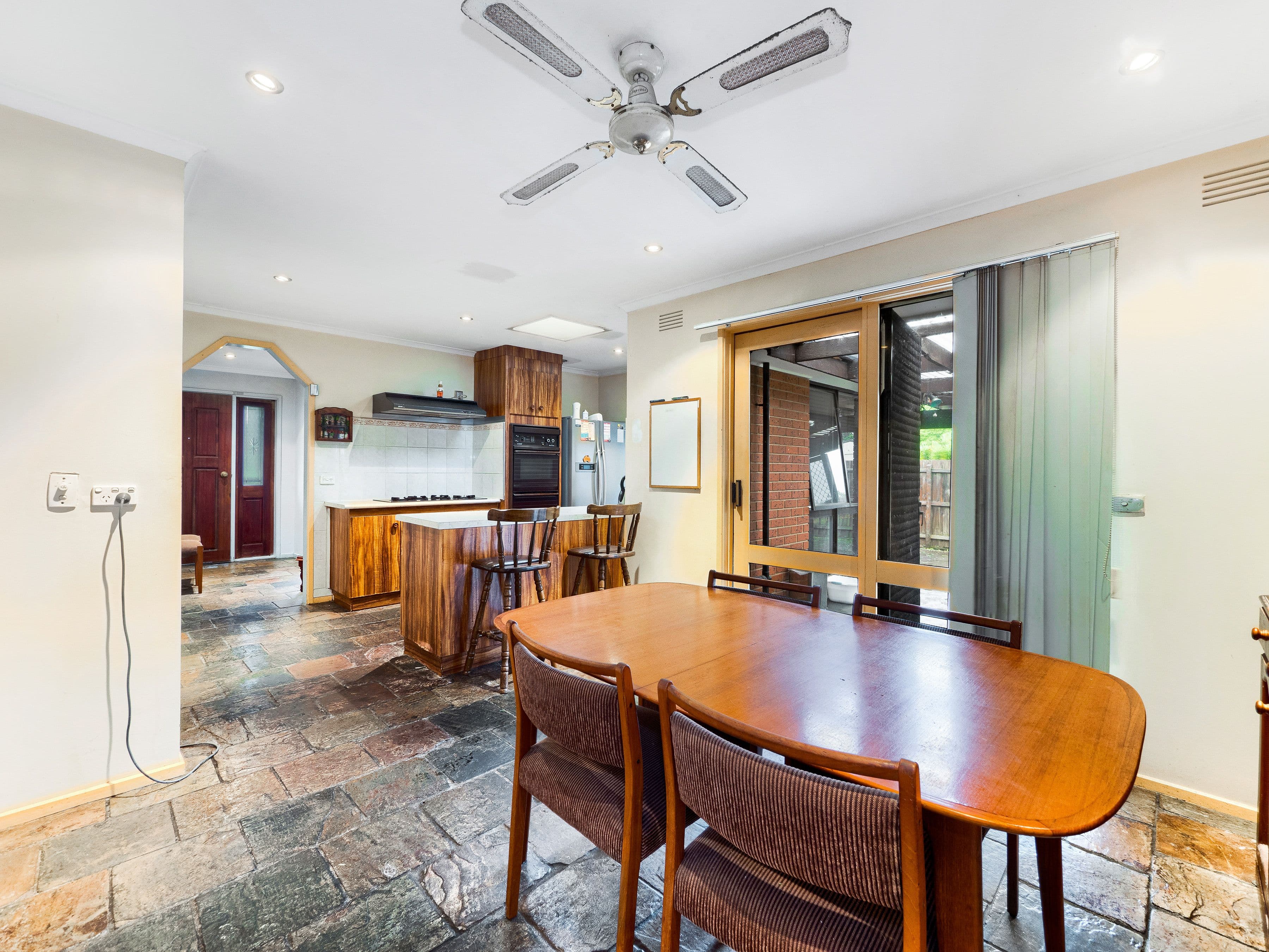 38 Endeavour Drive, Cranbourne North VIC 3977, Cranbourne North - Thumbnail 8