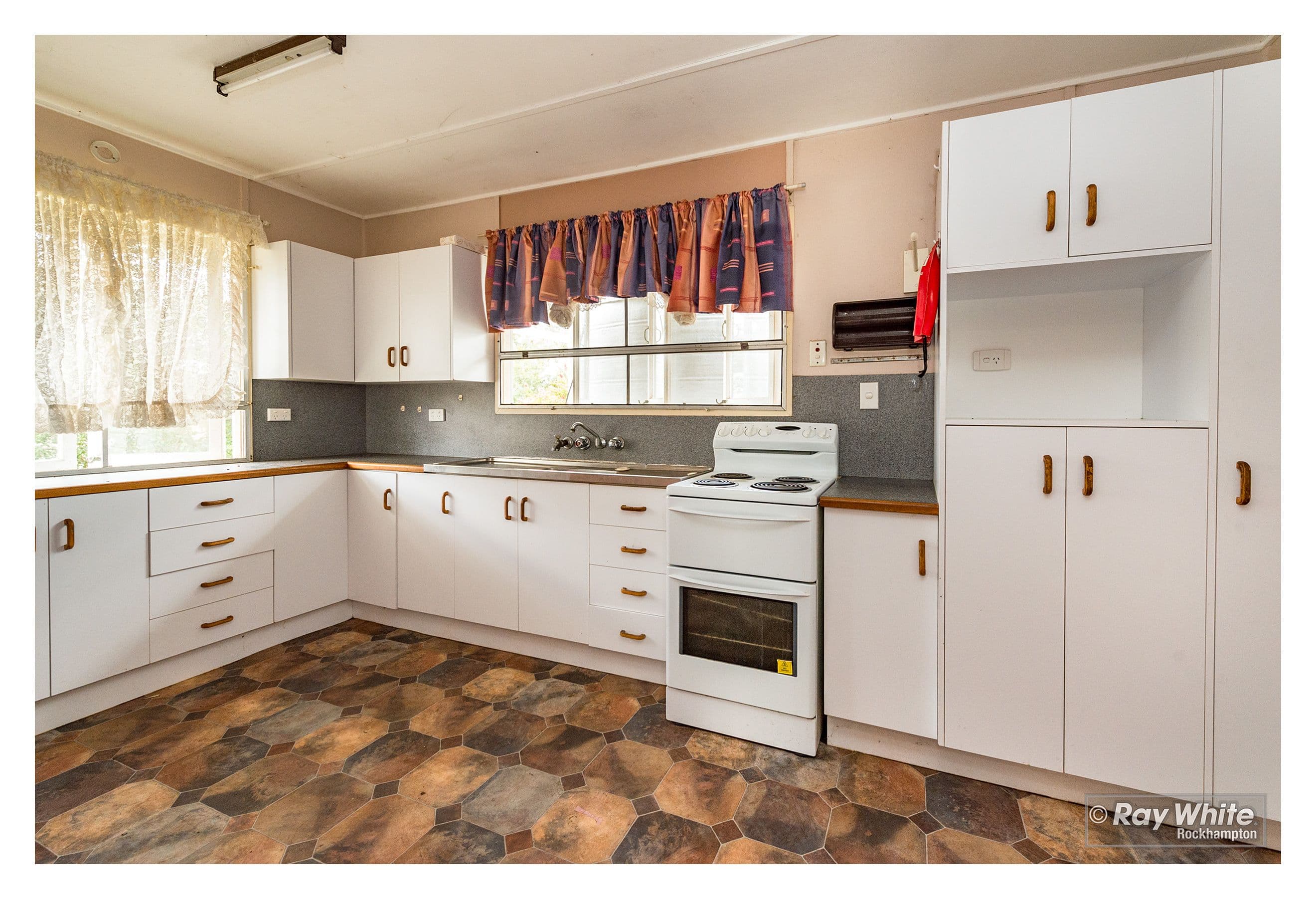 17 Toonda Street, Bajool QLD 4699, Bajool - Thumbnail 3