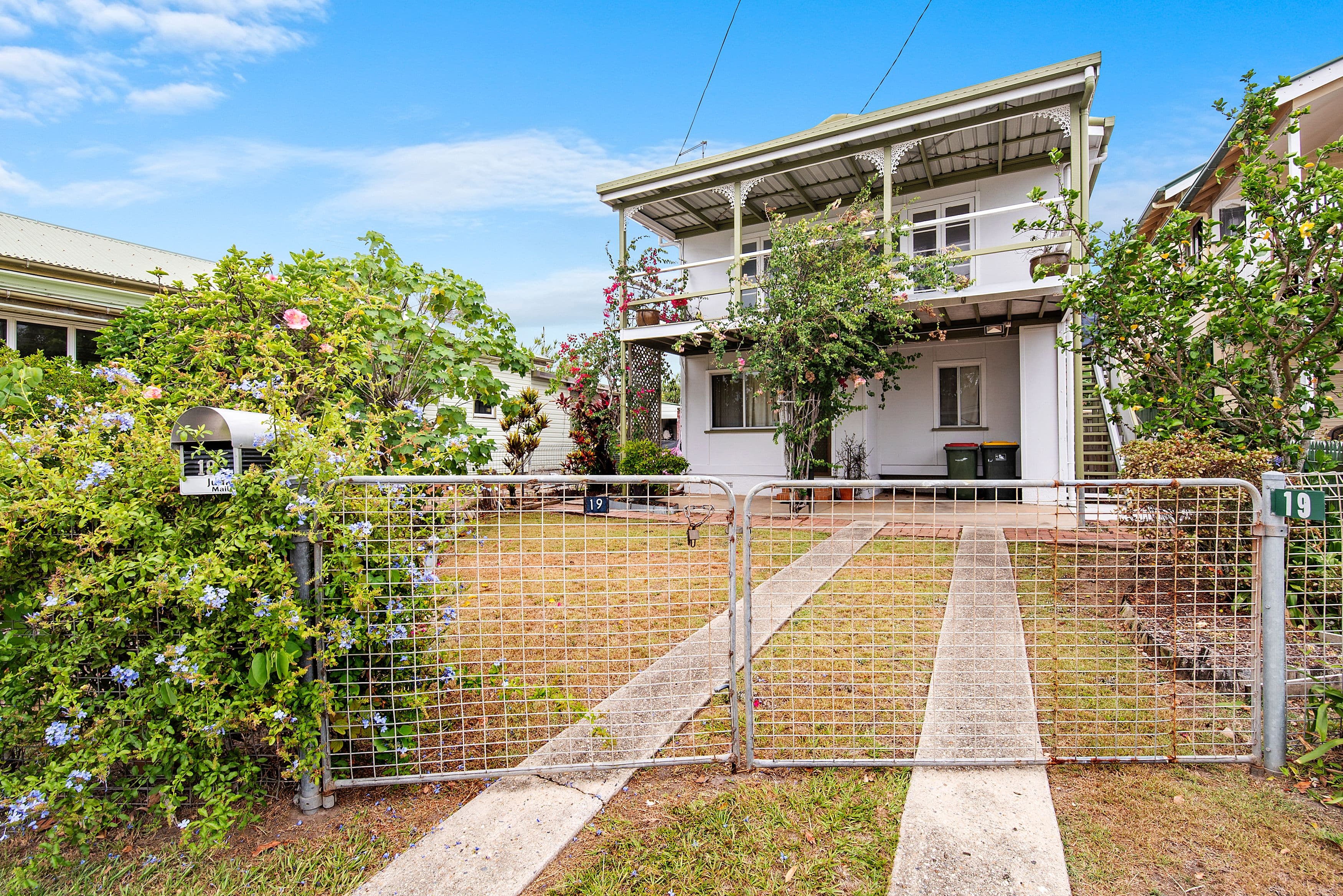 19 Whytecliffe Parade, Woody Point QLD 4019, Woody Point - Thumbnail 2