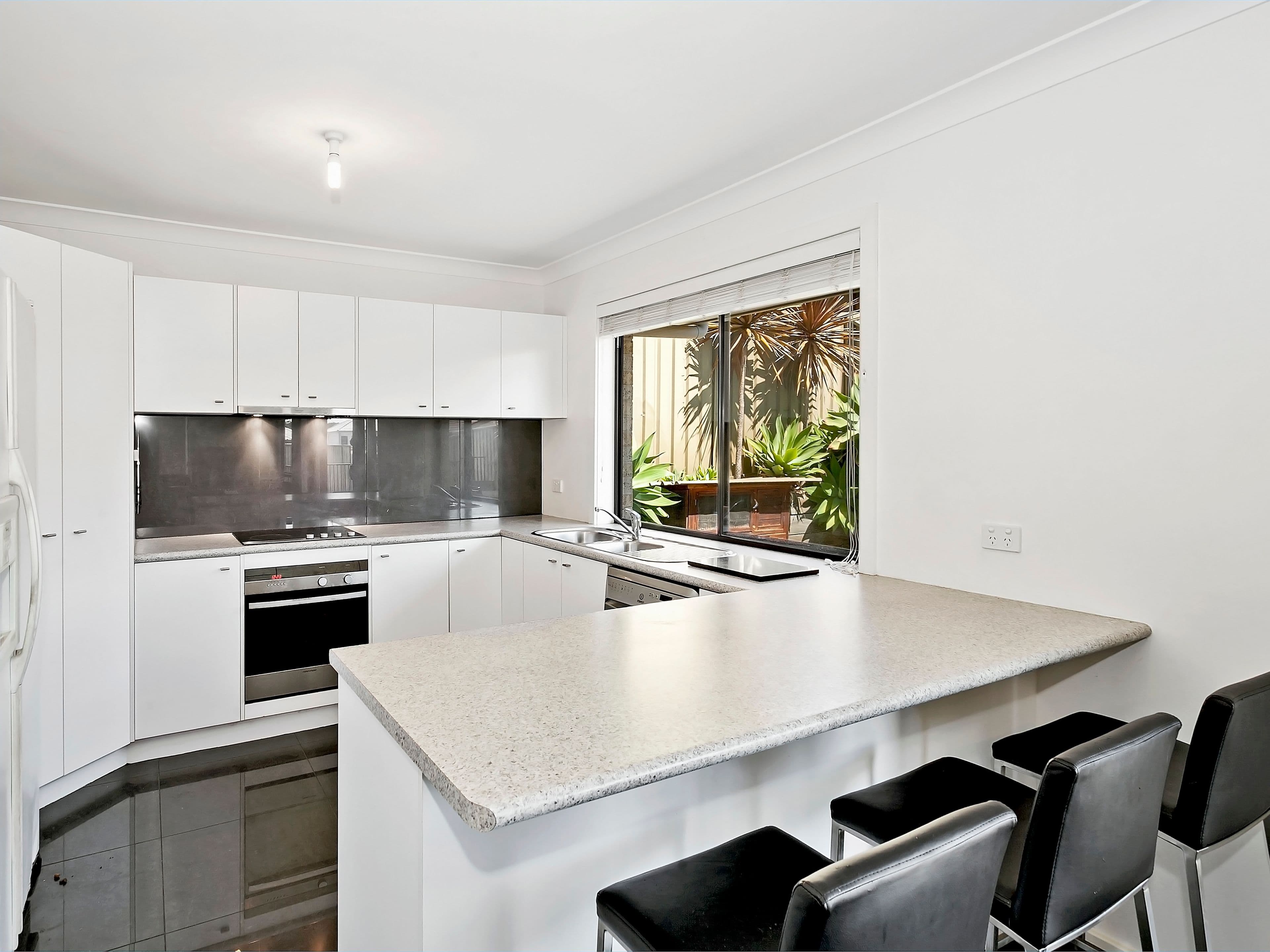 19 Boomerang Street, Helensburgh - Thumbnail 2