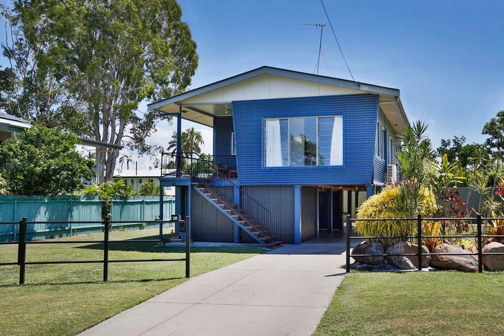 65 Campbell Street, Hermit Park QLD 4812, Hermit Park - Thumbnail 2
