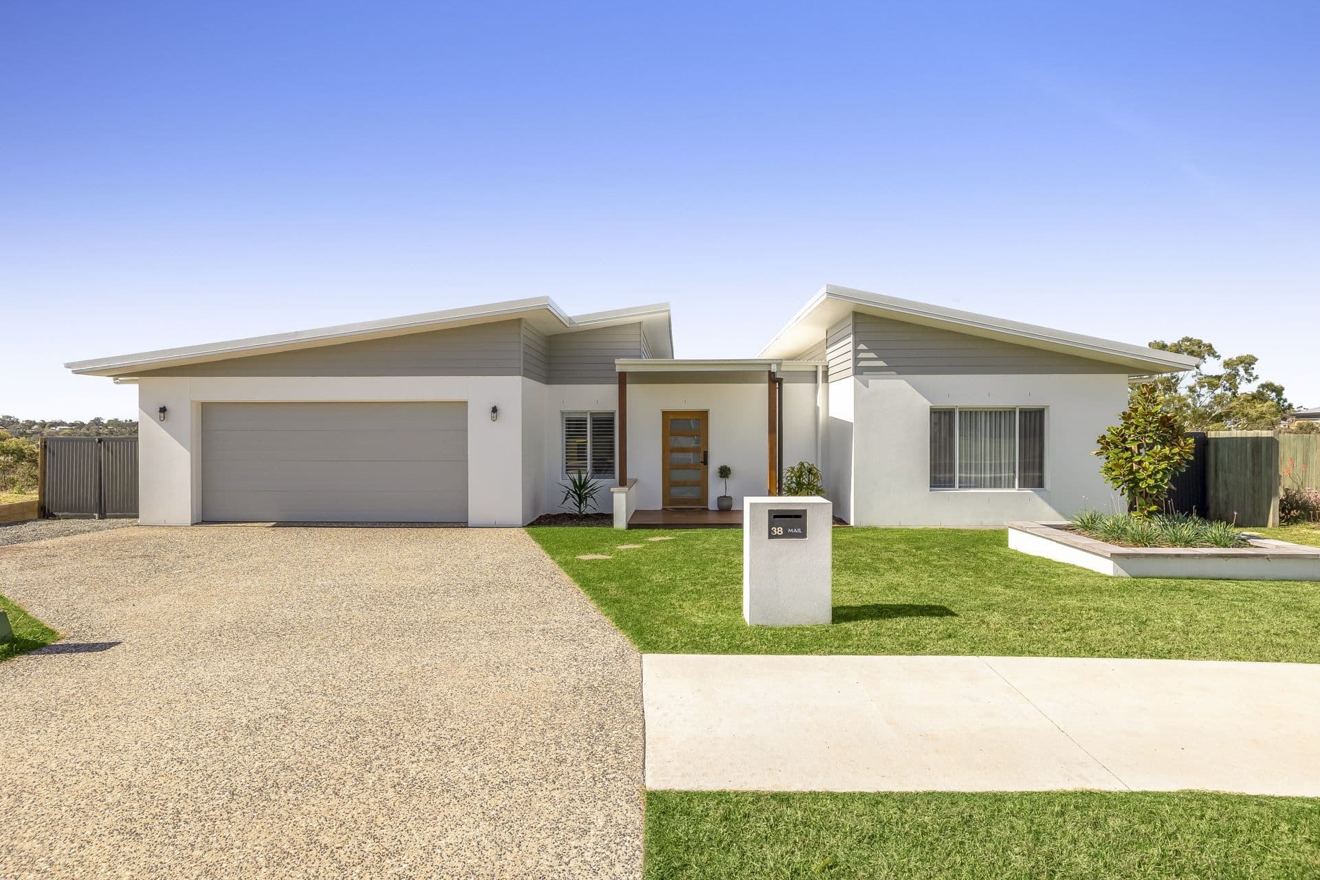 38 Basset Crescent, Torrington QLD 4350, Torrington - Thumbnail 2