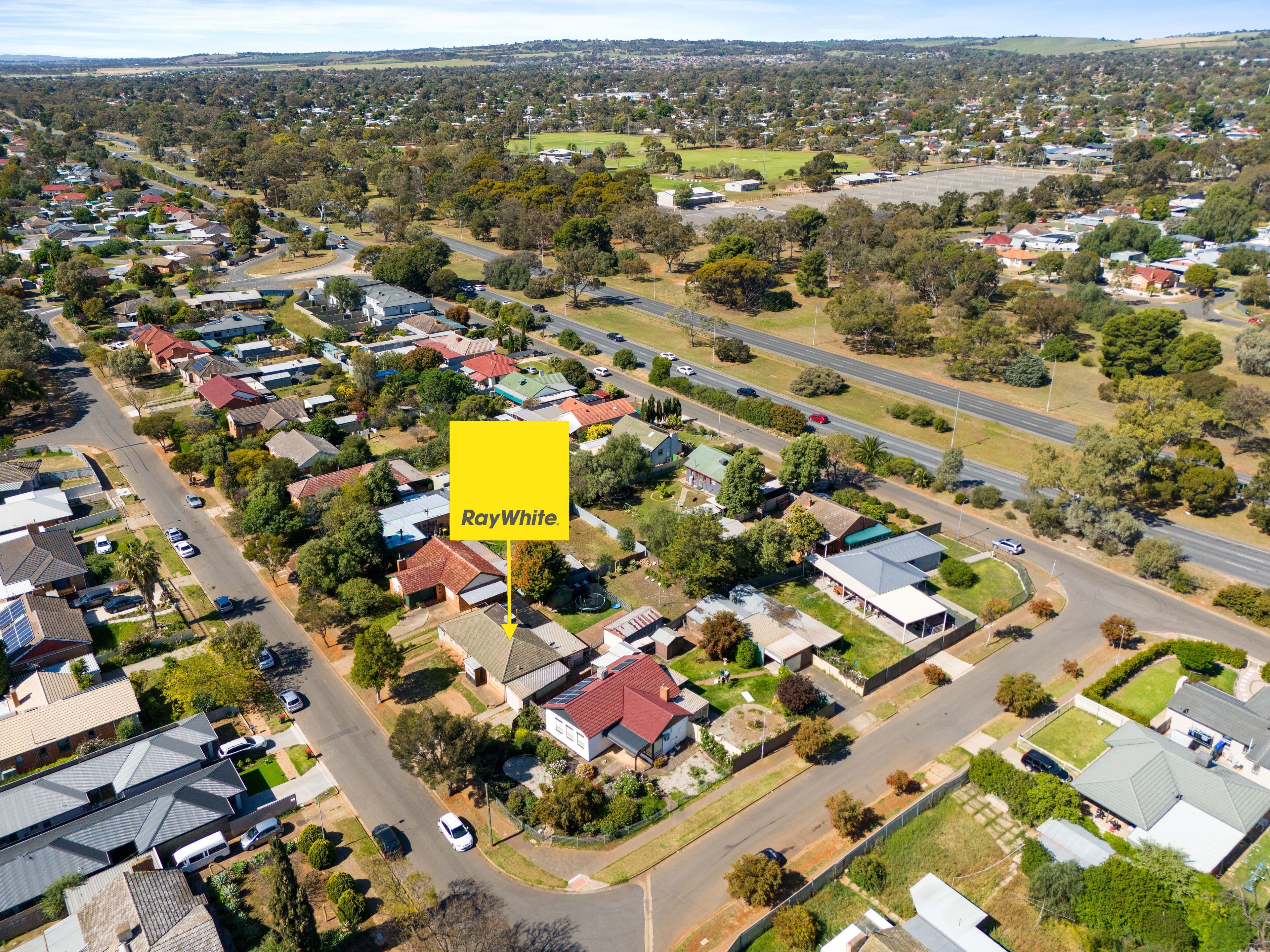 16 Brixton Road, Elizabeth North SA 5113, Elizabeth North - Thumbnail 2