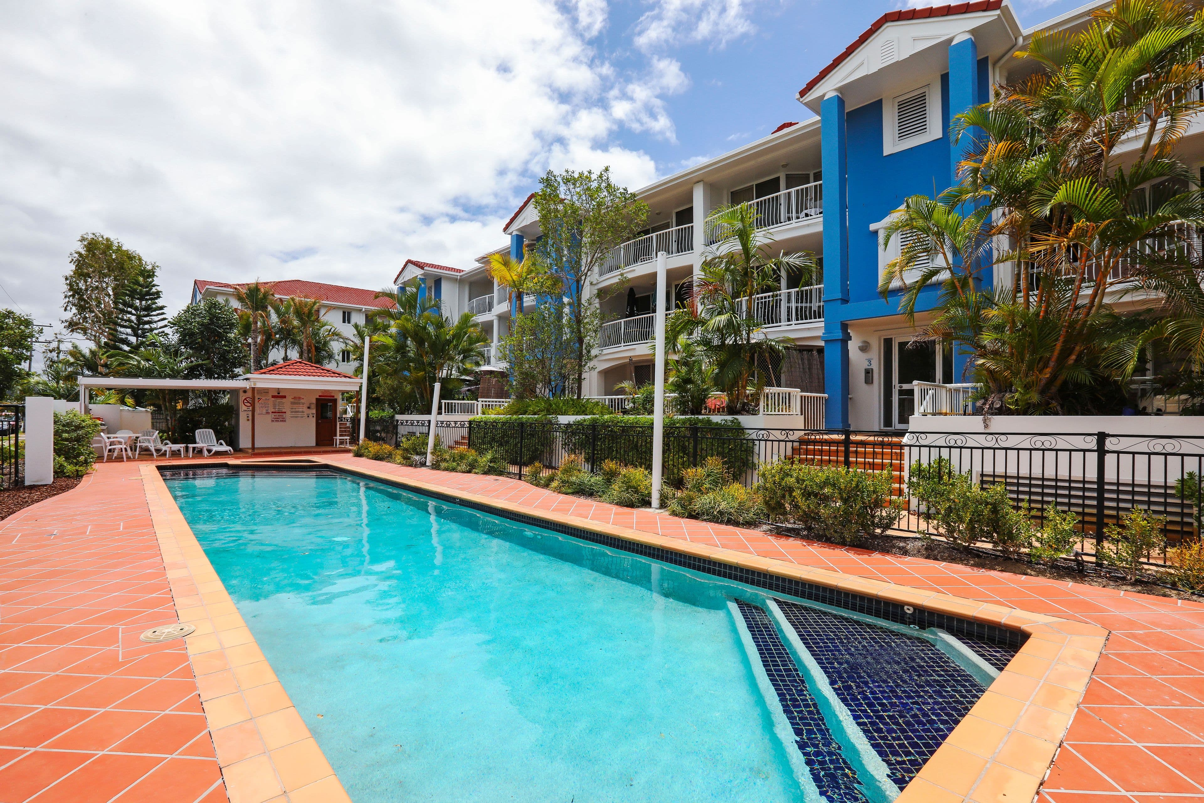 7-17 Purli Street, Chevron Island QLD 4217, Chevron Island - Thumbnail 2