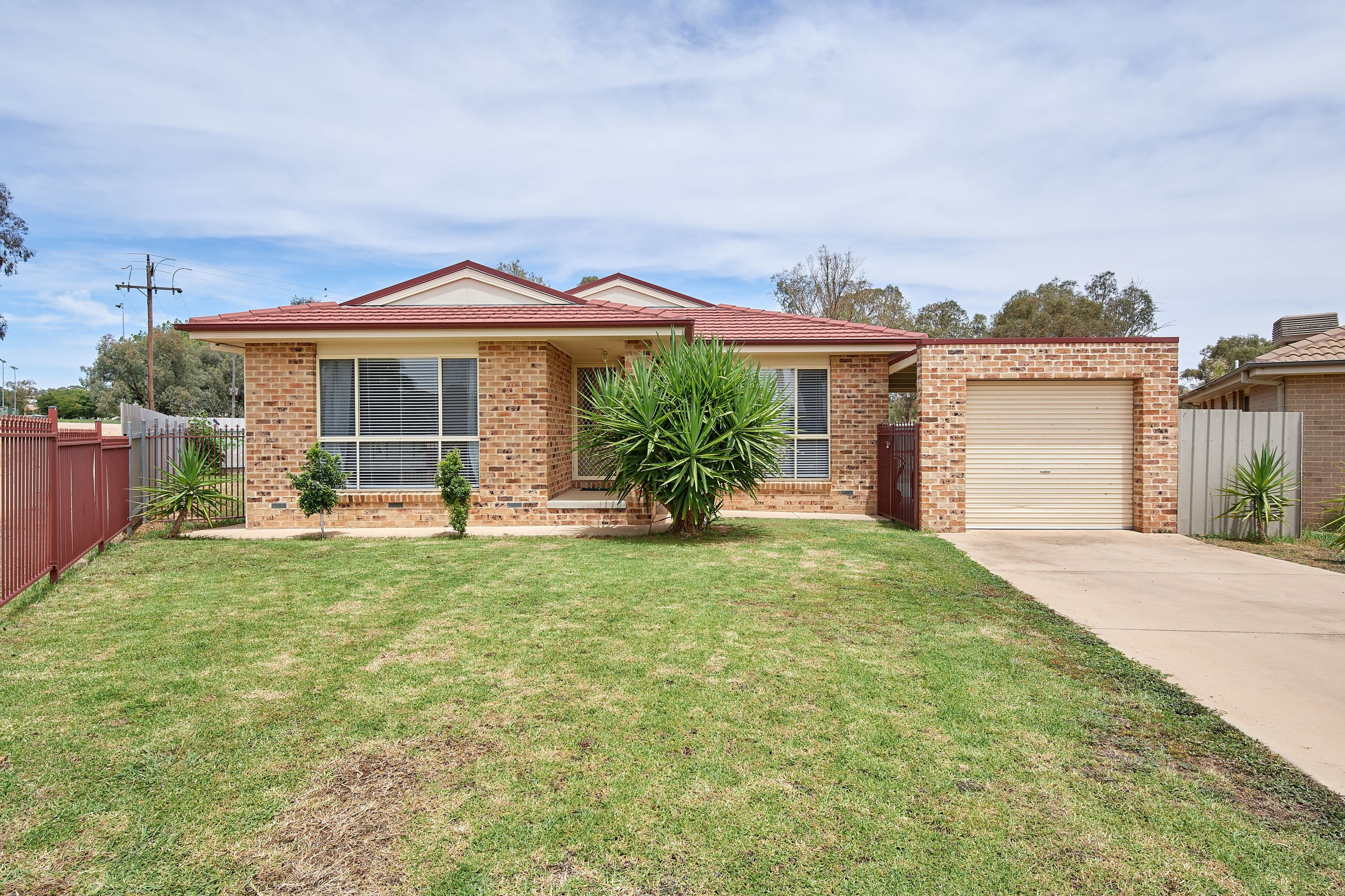 5 Boyd Place, Tolland NSW 2650, Tolland - Image 1