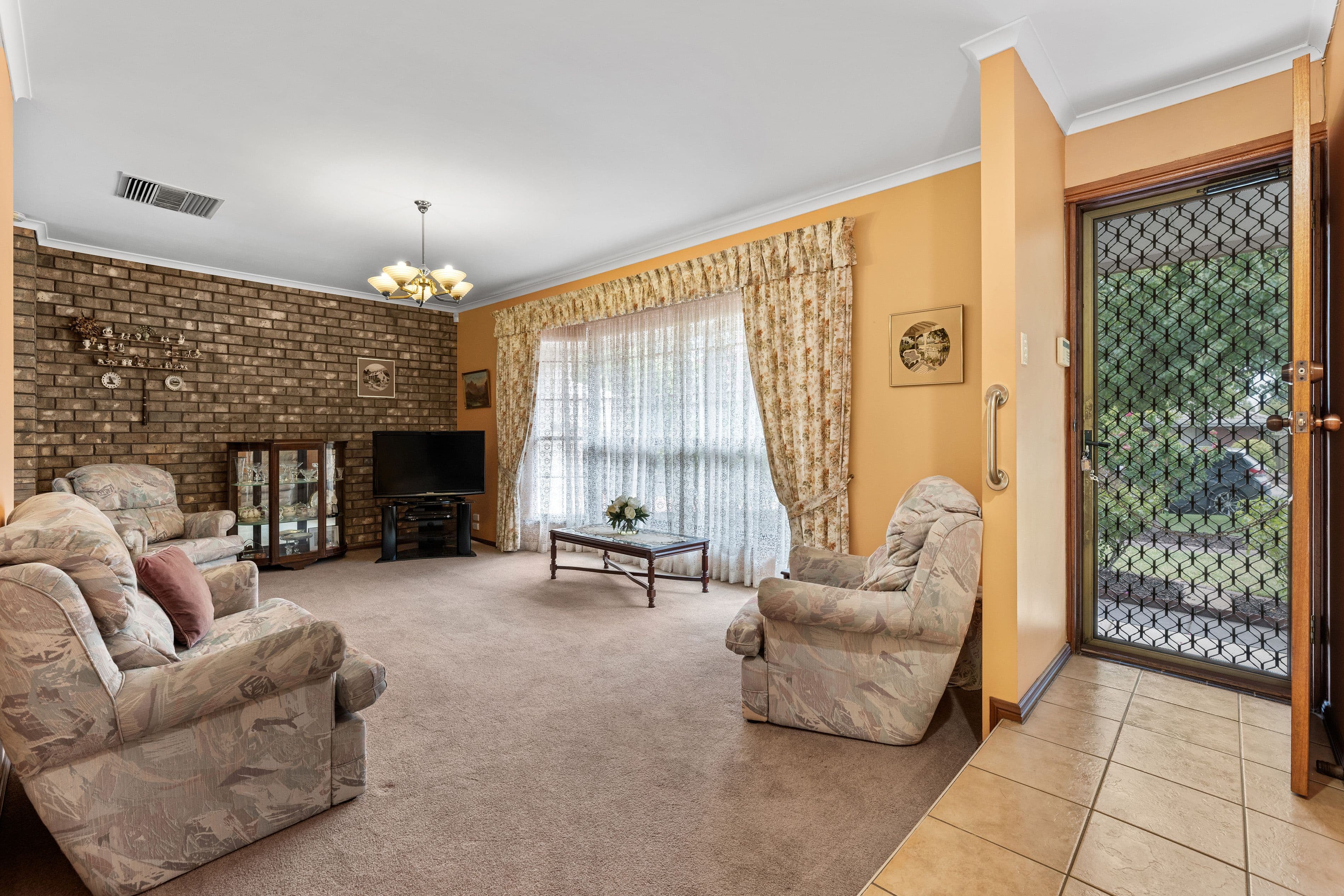 32 Strathisla Court, Modbury Heights SA 5092, Modbury Heights - Thumbnail 2
