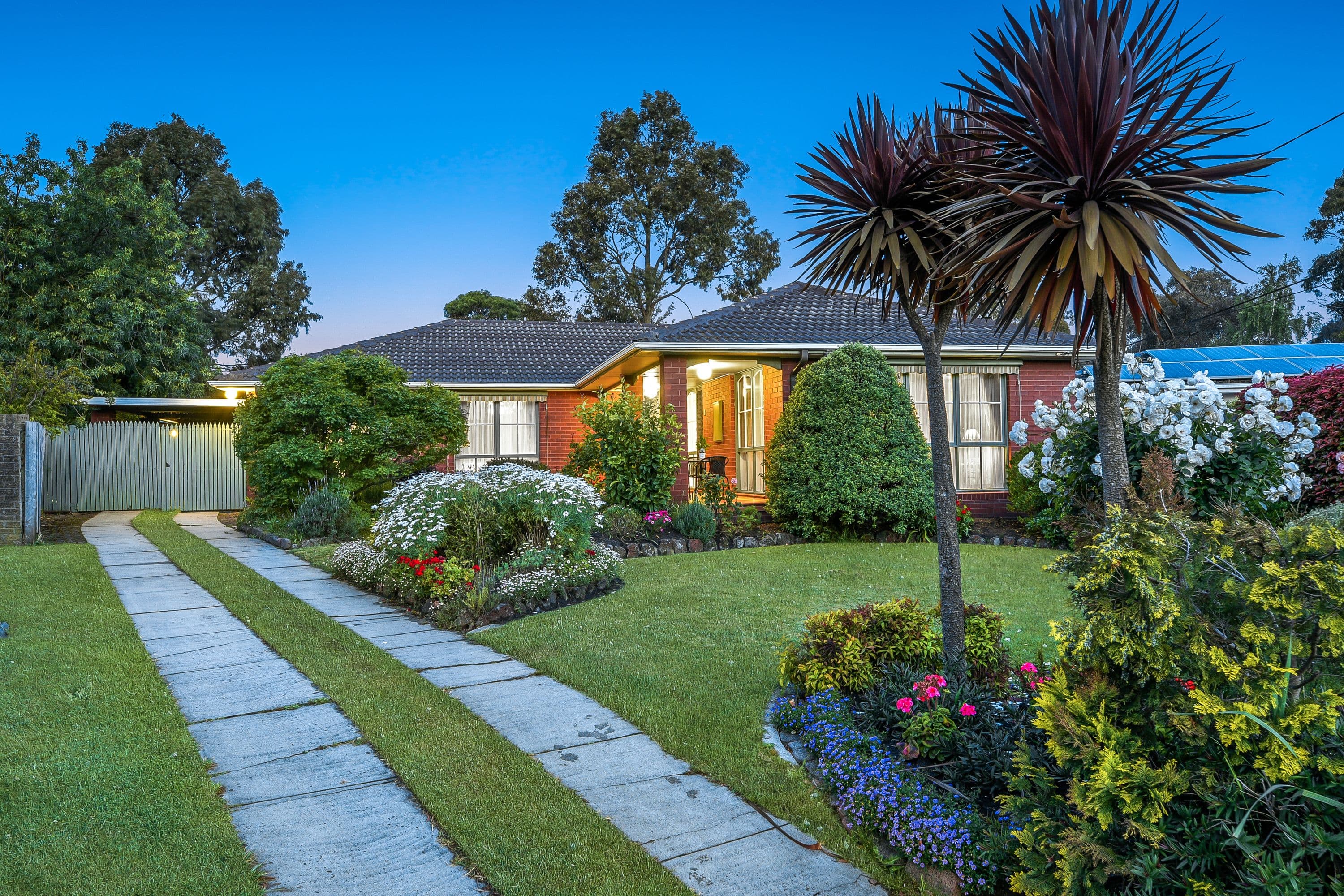 5 Corowa Court, Mount Waverley VIC 3149, Mount Waverley - Image 1
