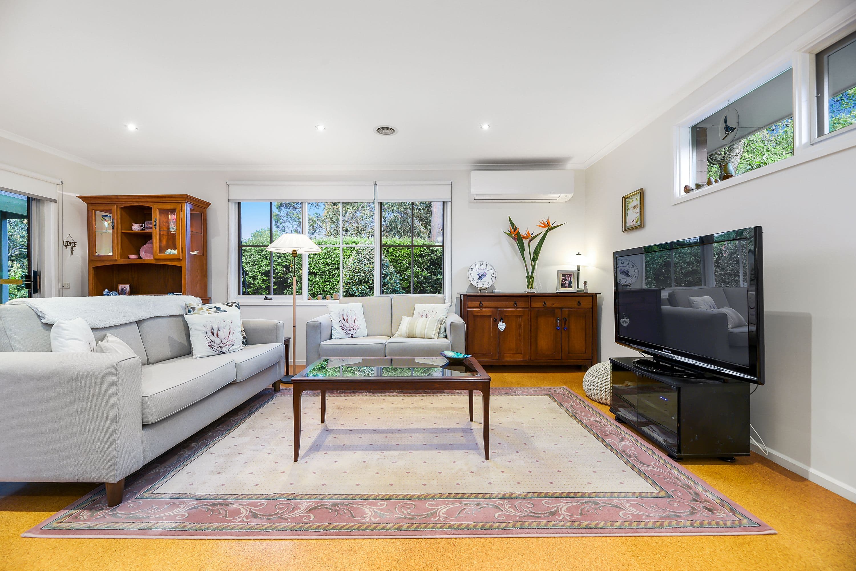 5 Corowa Court, Mount Waverley VIC 3149, Mount Waverley - Thumbnail 2