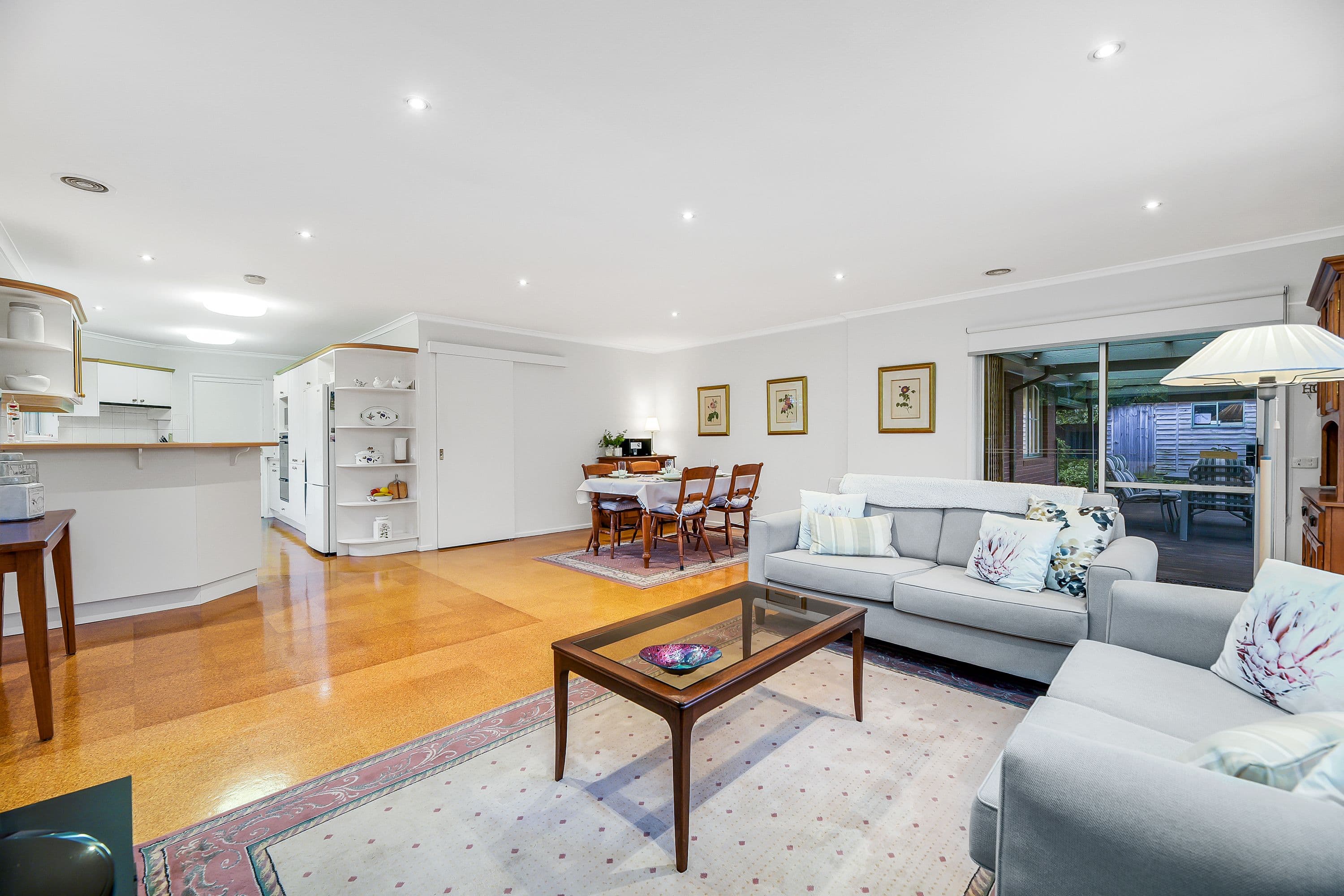 5 Corowa Court, Mount Waverley VIC 3149, Mount Waverley - Thumbnail 3