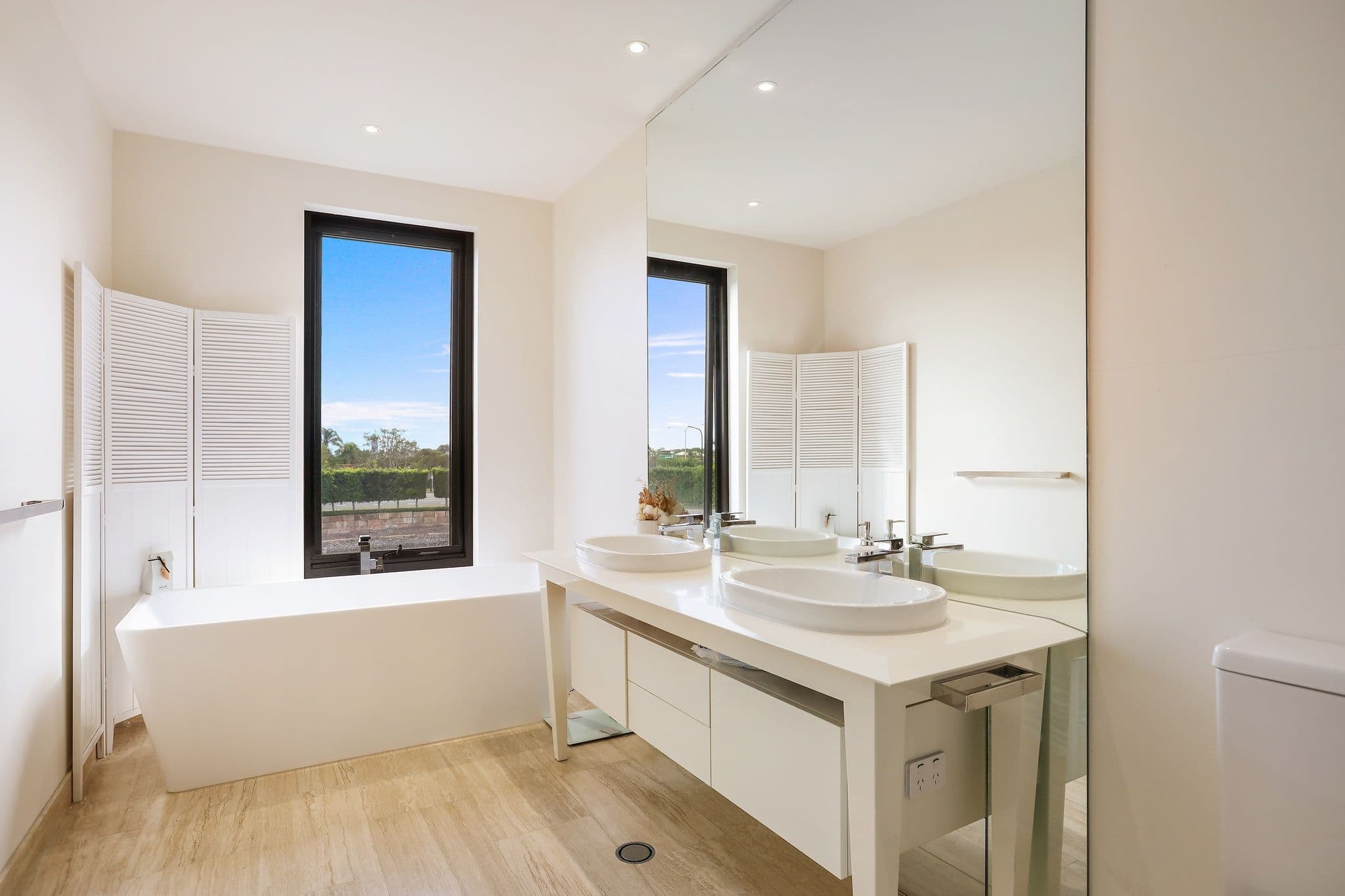 12 Concourse Drive, Mermaid Waters QLD 4218, Mermaid Waters - Thumbnail 4